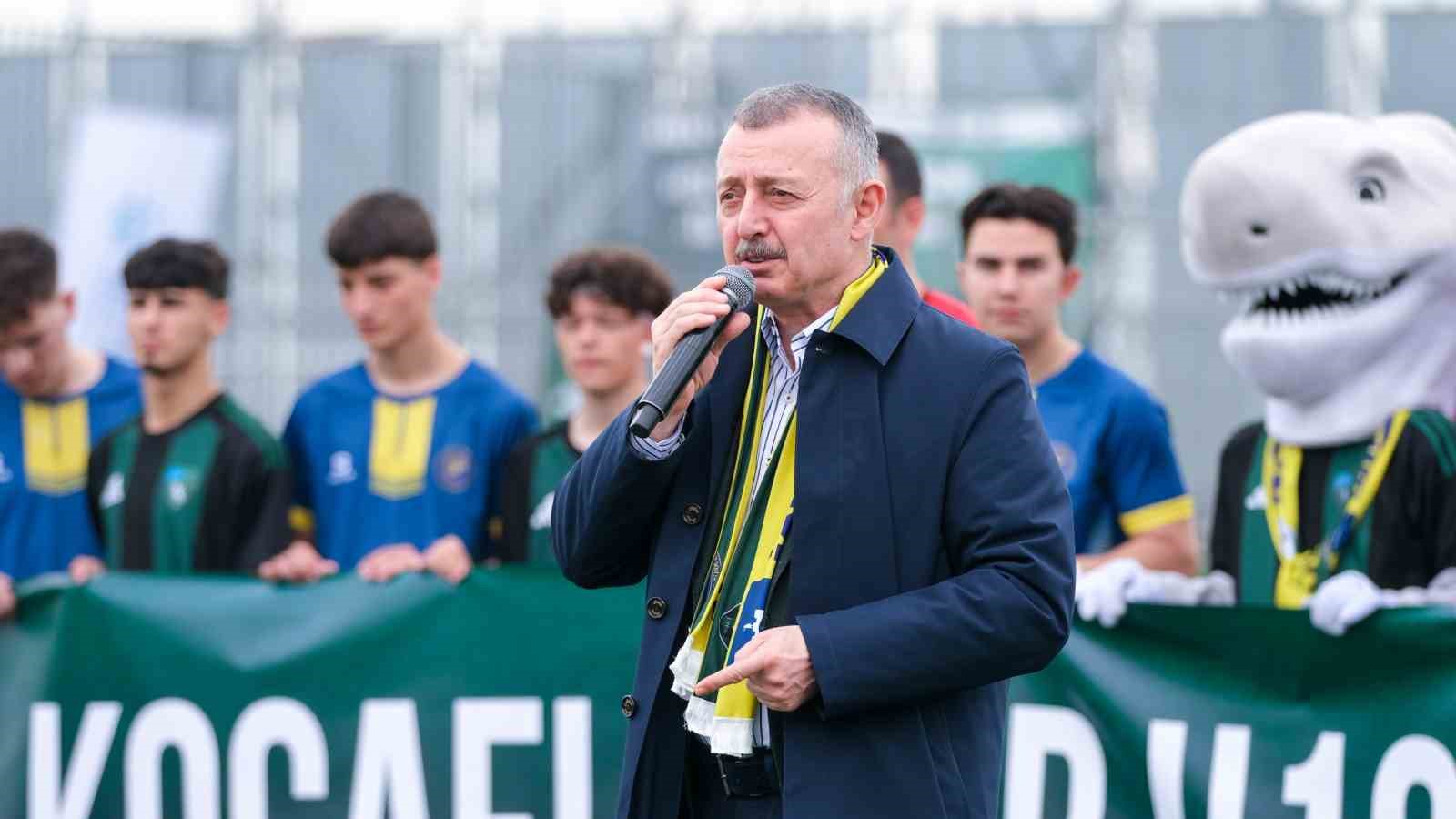 Kocaelispor U19 ile İskeçe Türk Birliği dostluk maçında karşılaştı
