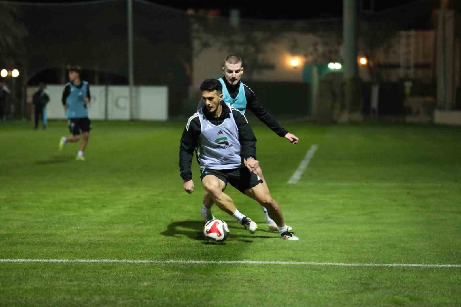 Kocaelispor’un Antalya kampı başladı
Kocaelispor’un Antalya kampı başladı