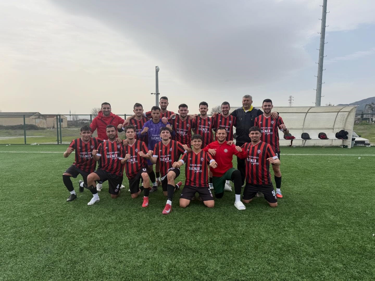 Koçarlı Belediyespor şampiyonluğunu ilan etti
Koçarlı Belediyespor şampiyonluğunu ilan etti