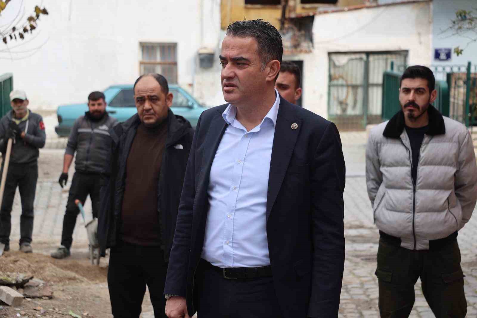 Koçarlı’da tarihi kule sokağında çalışmalar başladı
