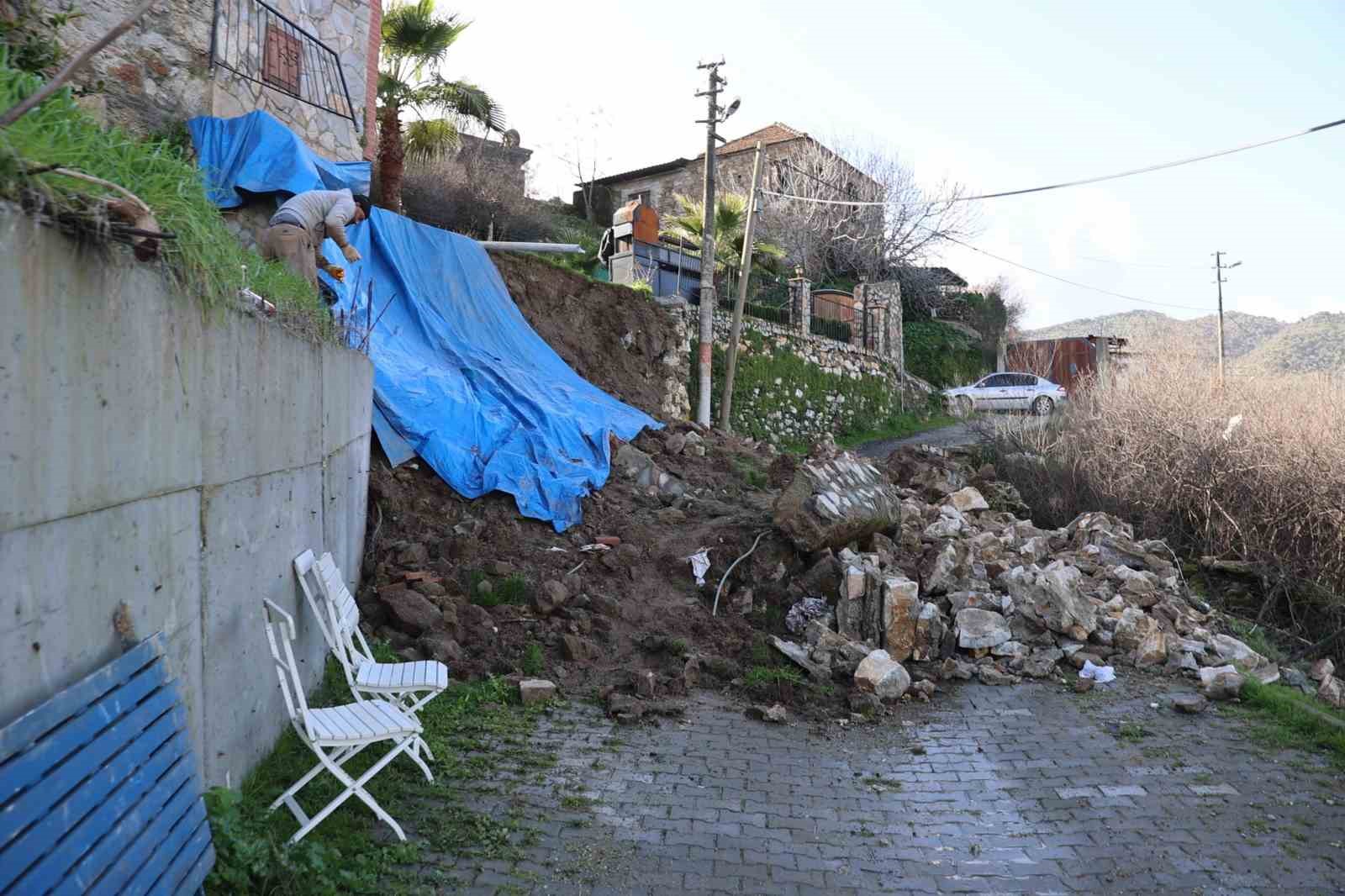 Koçarlı’da yağmur sonrası hasar tespiti için ekipler sahaya indi
