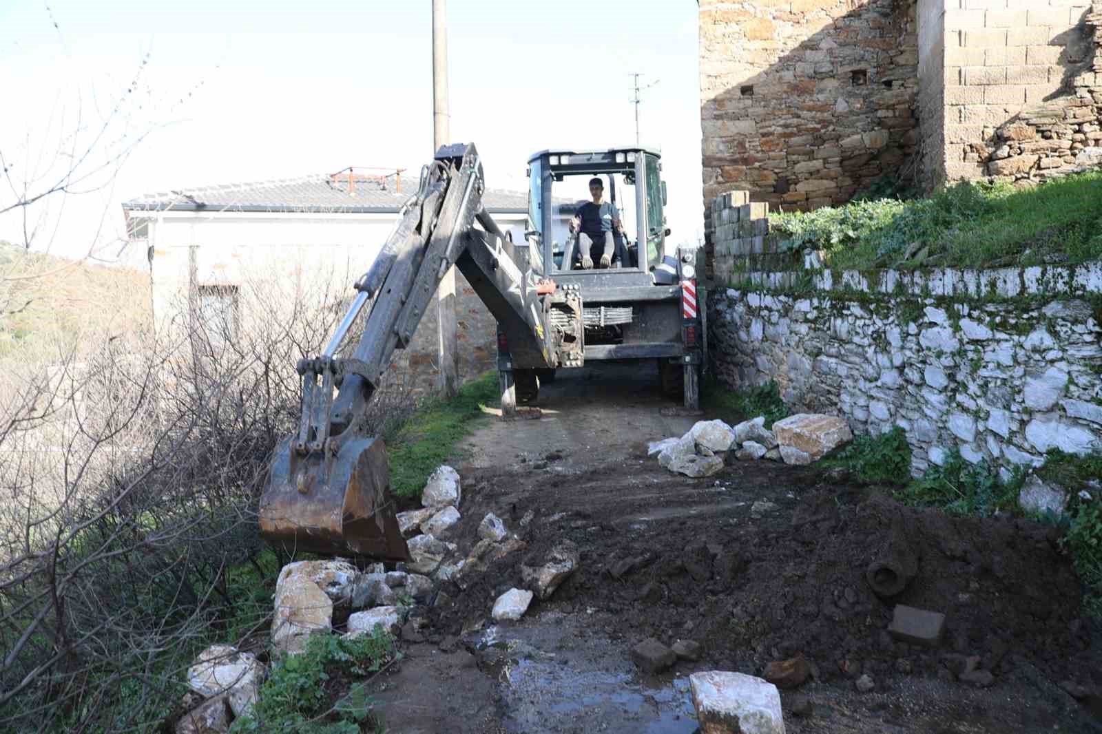 Koçarlı’da yağmur sonrası hasar tespiti için ekipler sahaya indi
