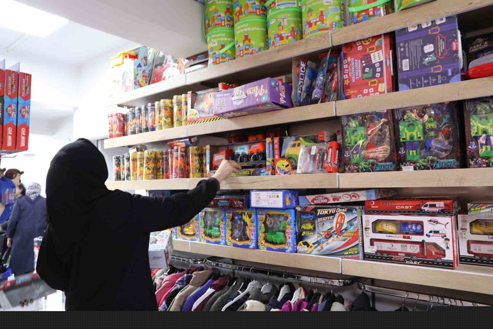 Kocasinan’da Ramazan Bayramı’nda ailelerin yüzü güldü
