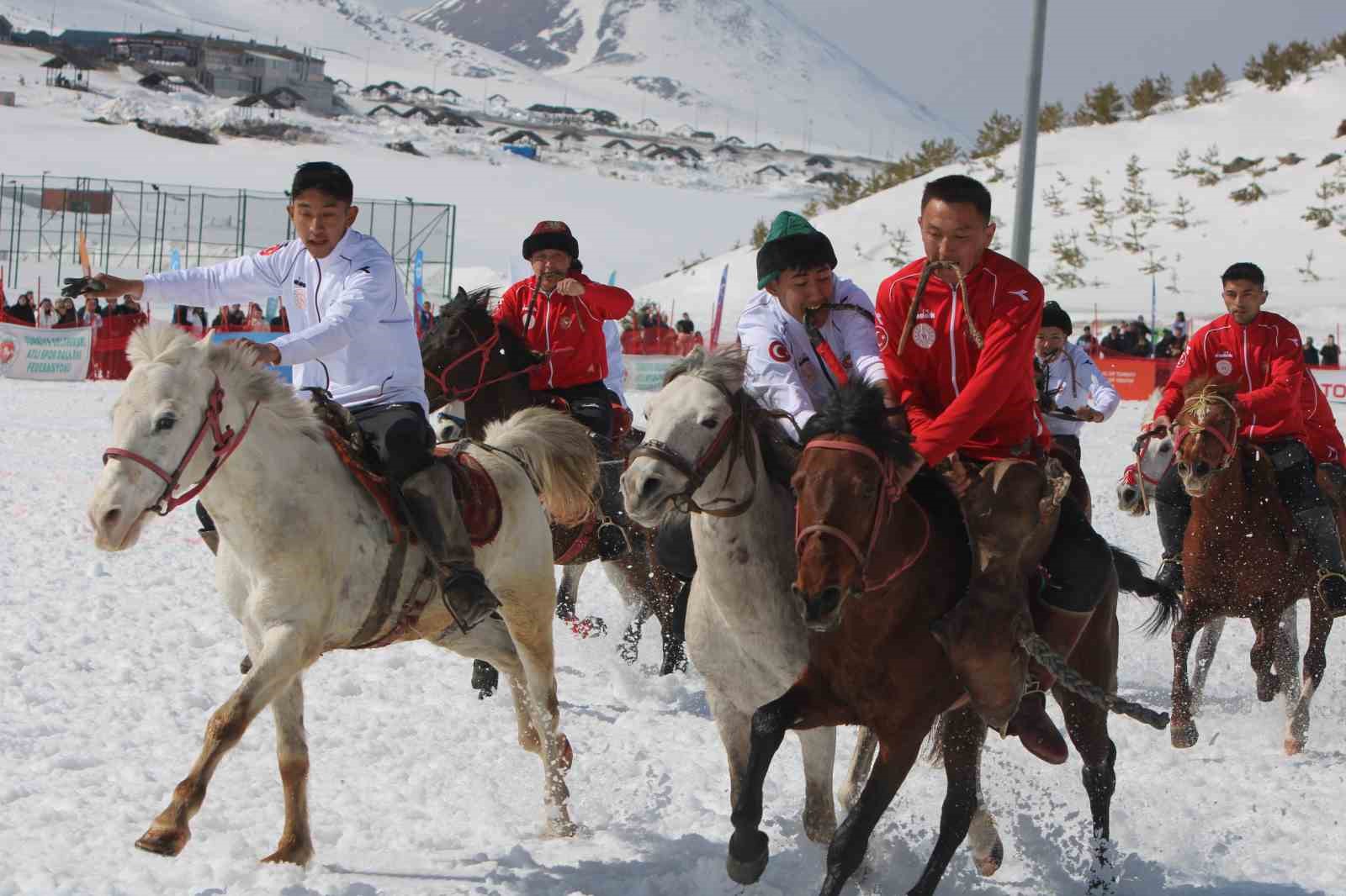Kökbörü Oyunları Erciyes 2026 nefes kesti
Kökbörü Oyunları Erciyes 2026 nefes kesti