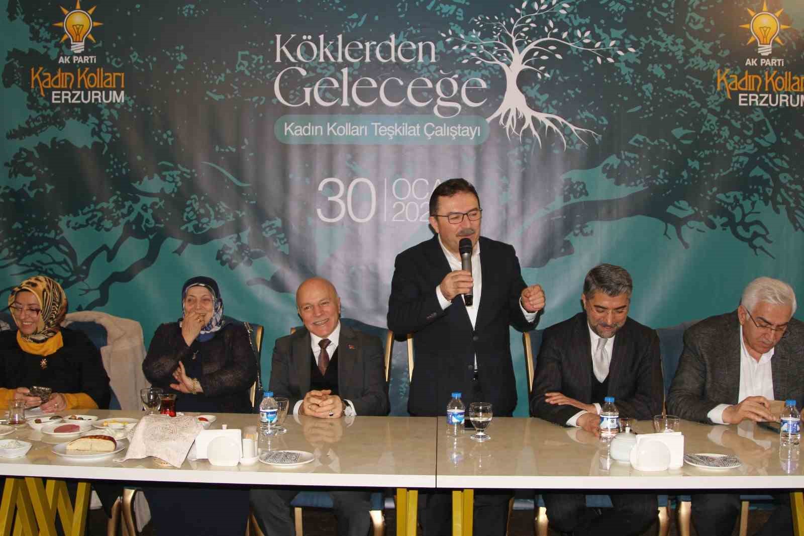 "Köklerden Geleceğe" Kadın Kolları Teşkilat Çalıştayı Erzurum’da gerçekleştirildi
