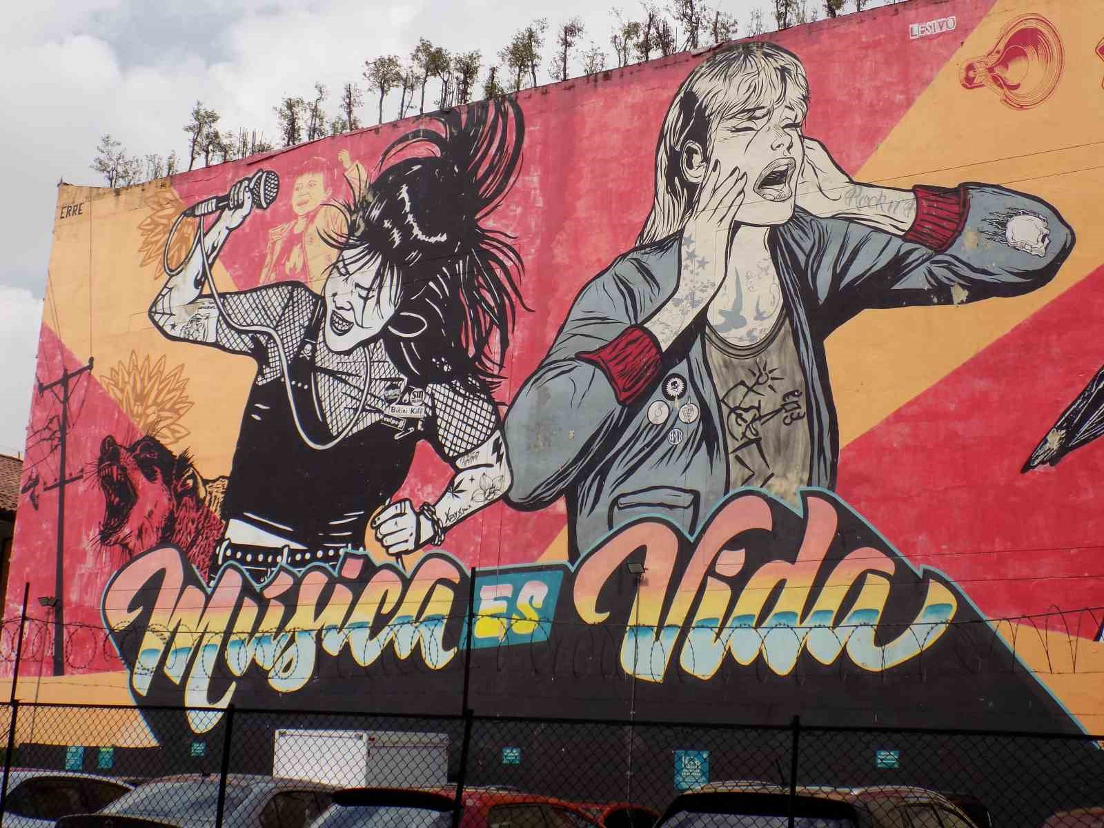Kolombiya’da grafitiler şehrin kimliğini gözler önüne seriyor
Kolombiya’da grafitiler şehrin kimliğini gözler önüne seriyor