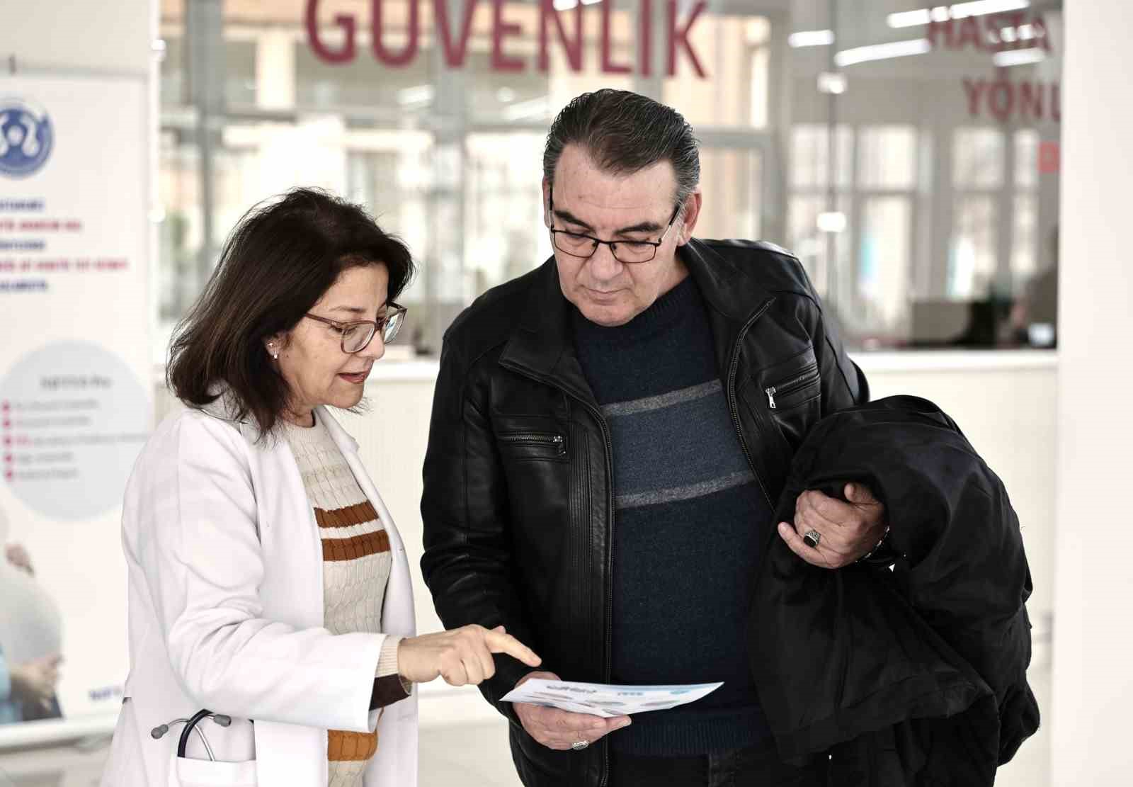 Kolon kanserine ‘kolonoskopi’ önerisi
