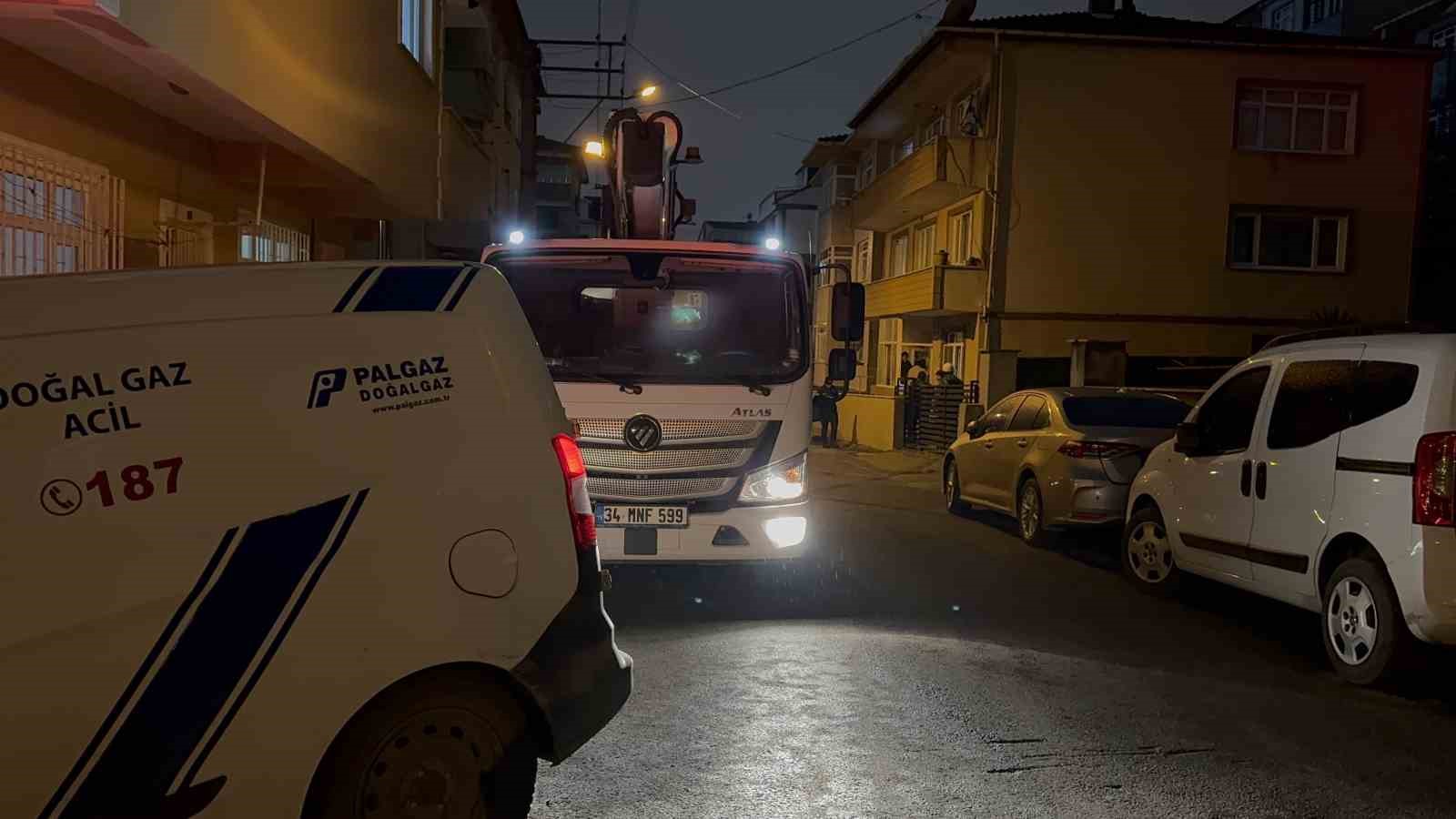 Kombiden çıkan yangın paniğe neden oldu
