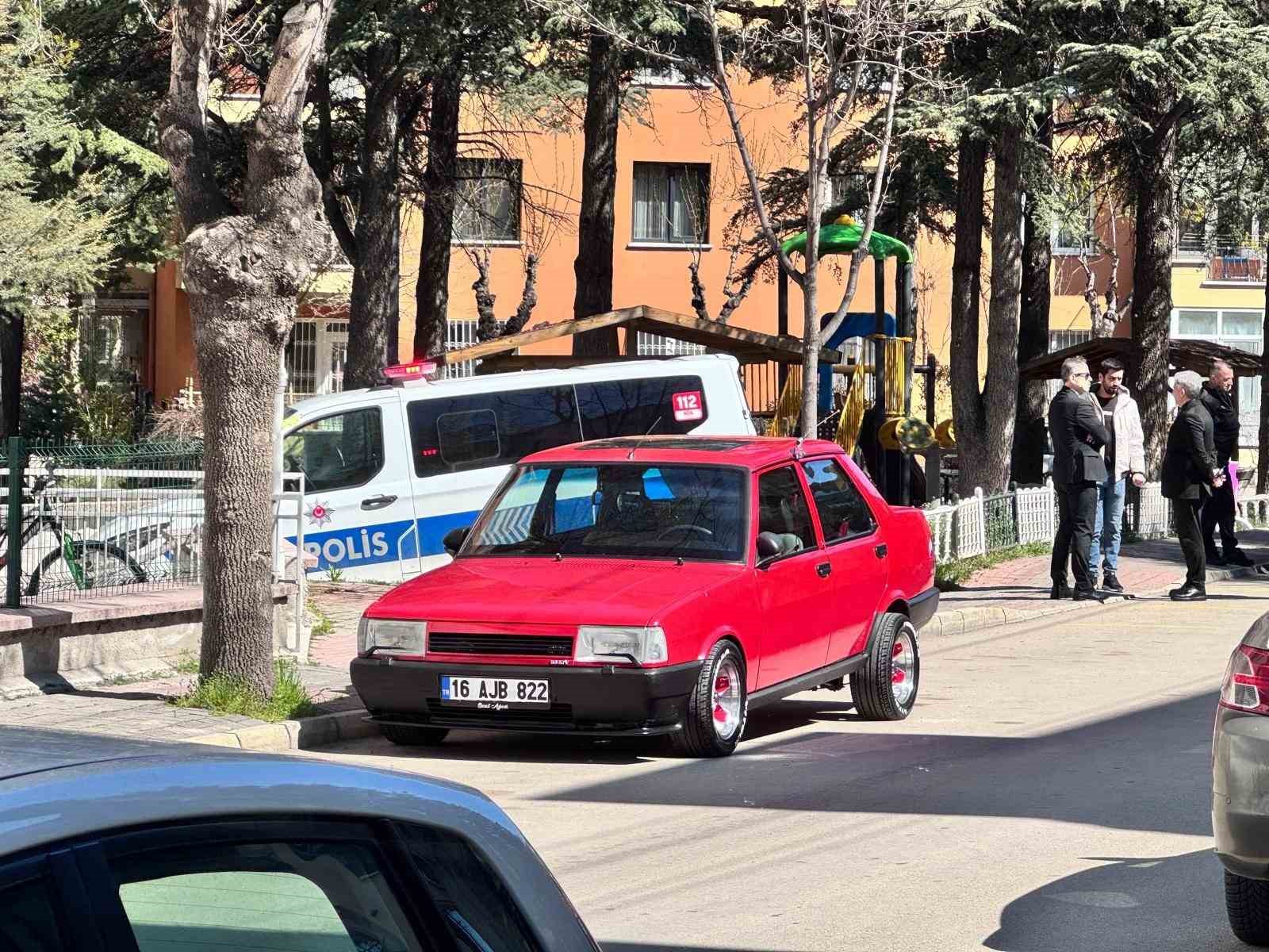 Komşular arasındaki gürültü kavgası kanlı bitti: 2 ölü
