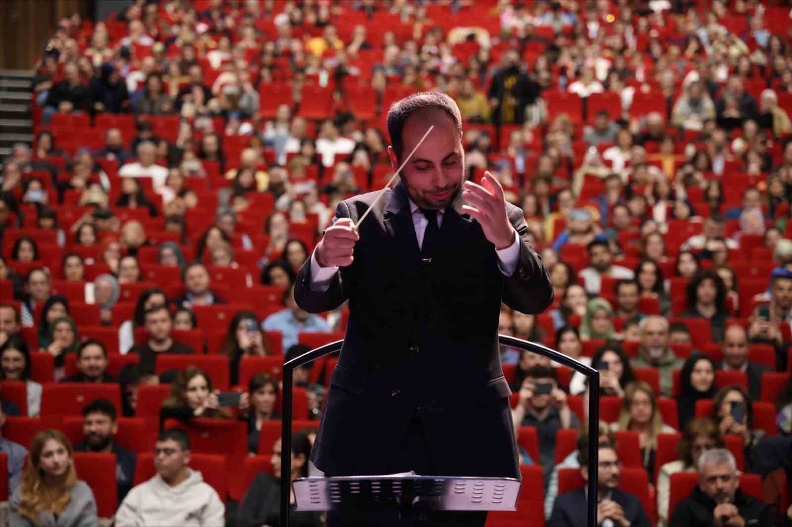 Konservatuvar Oda Orkestrası yeni üyelerini arıyor
Konservatuvar Oda Orkestrası yeni üyelerini arıyor