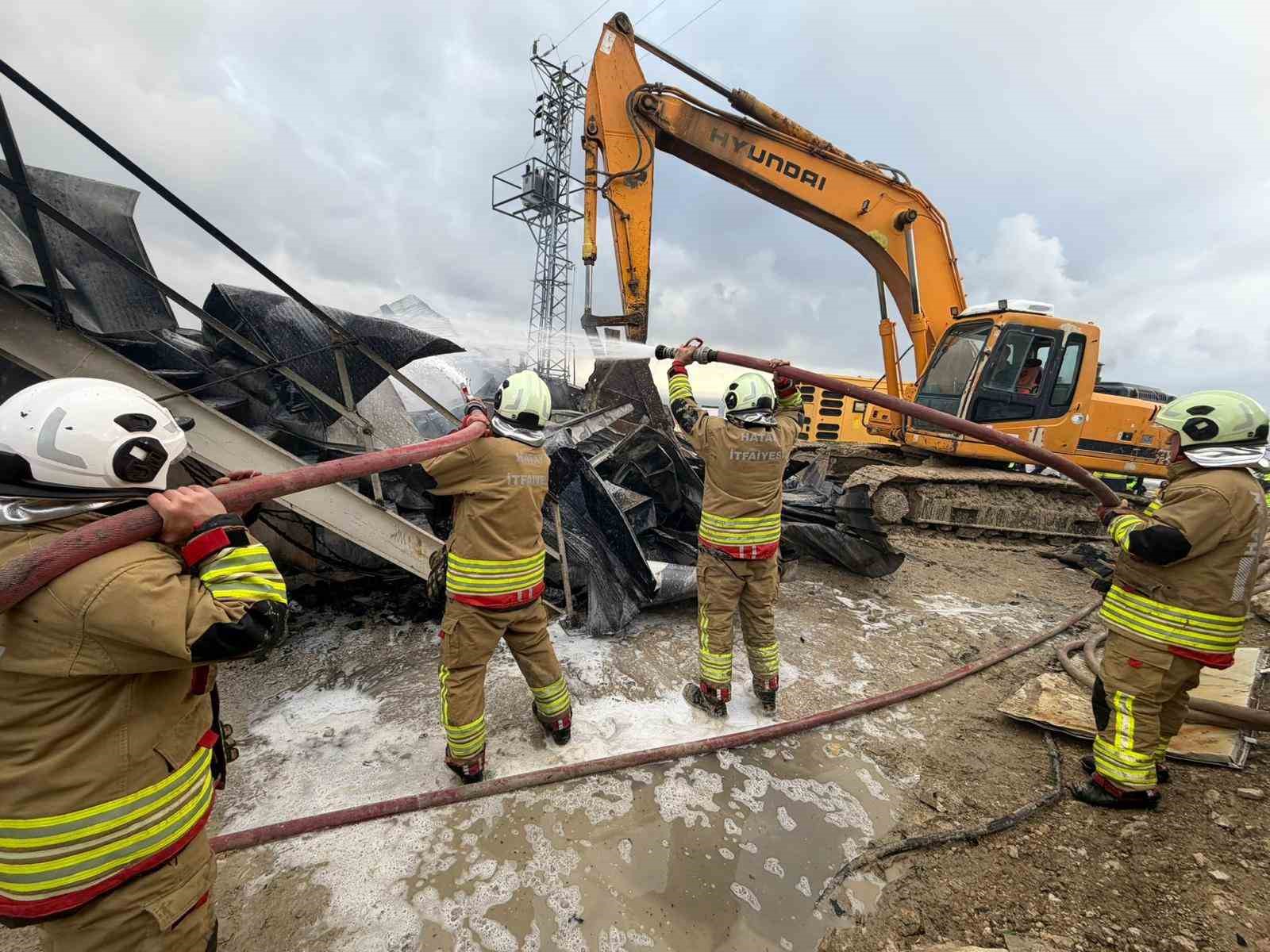 Konteyner yatakhane alevlere teslim oldu
