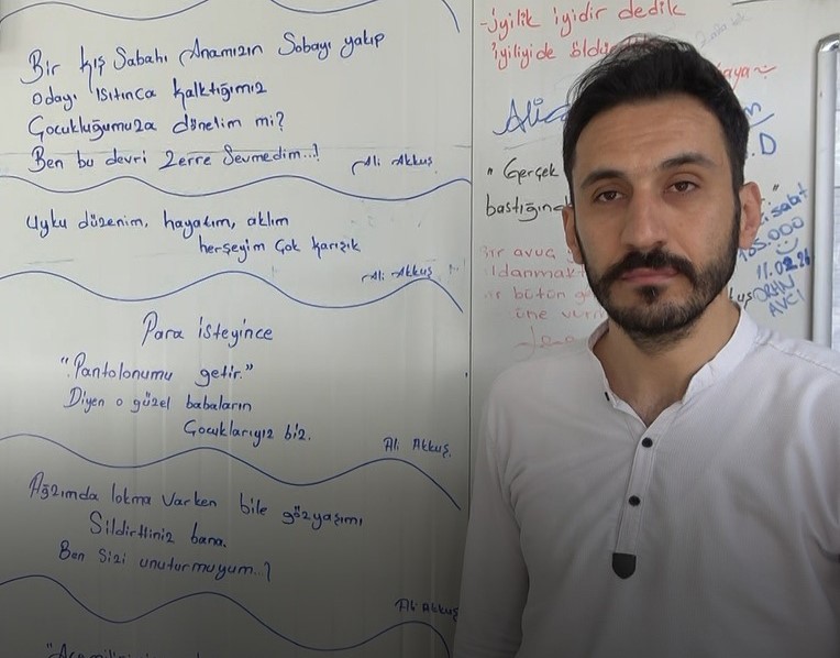 Konteynerdeki çiğ köftecinin duvarları ’duygu duvarı’na dönüştü
