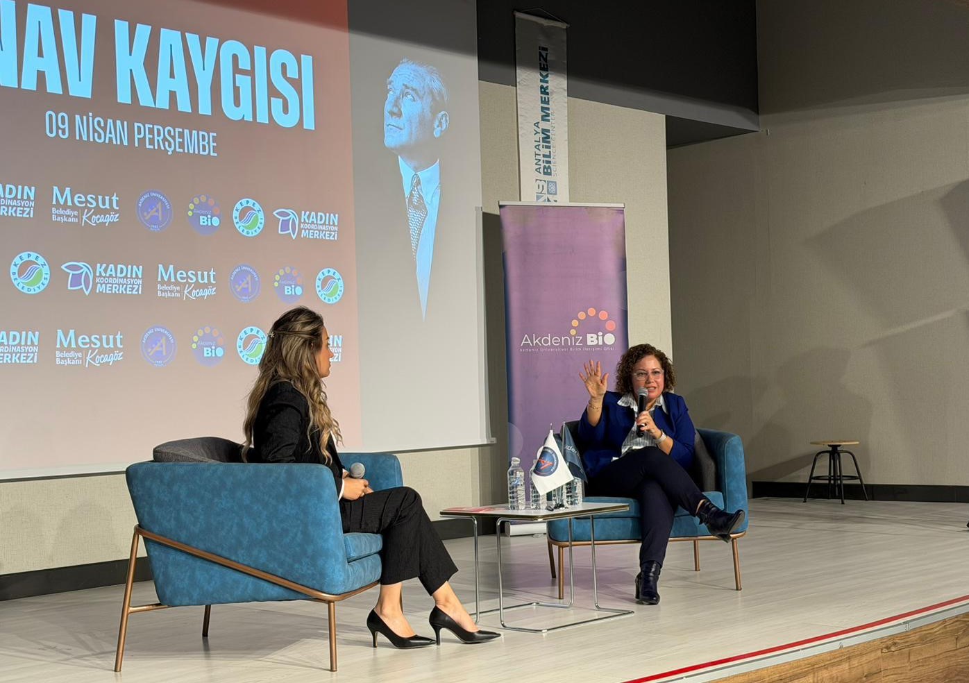 Kontrol edilemeyen sınav kaygısı öğrencilerde fiziksel ve zihinsel etkilere sebep oluyor
Kontrol edilemeyen sınav kaygısı öğrencilerde fiziksel ve zihinsel etkilere sebep oluyor