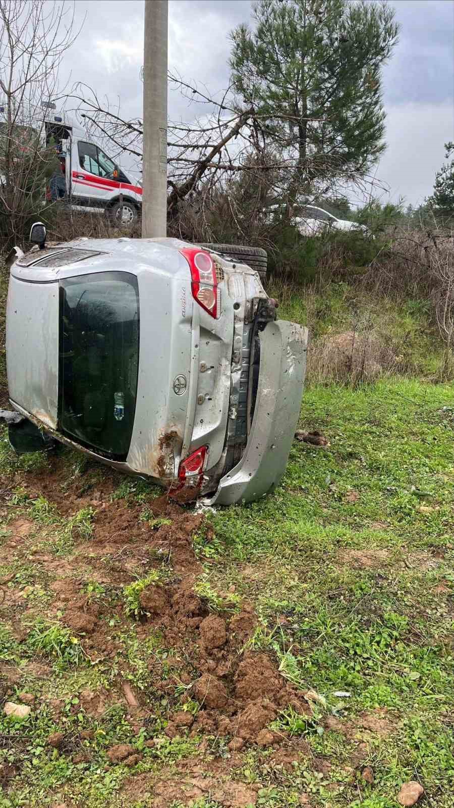 Kontrolden çıkan araç şarampole uçtu; 1 yaralı
