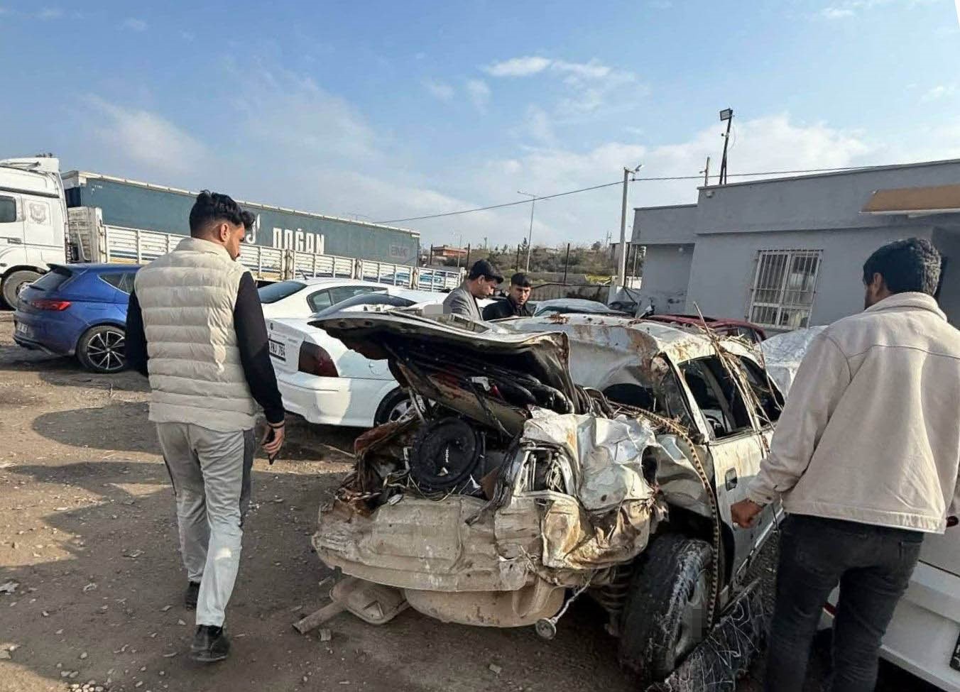 Kontrolden çıkarak devrilen otomobilin sürücüsü öldü
