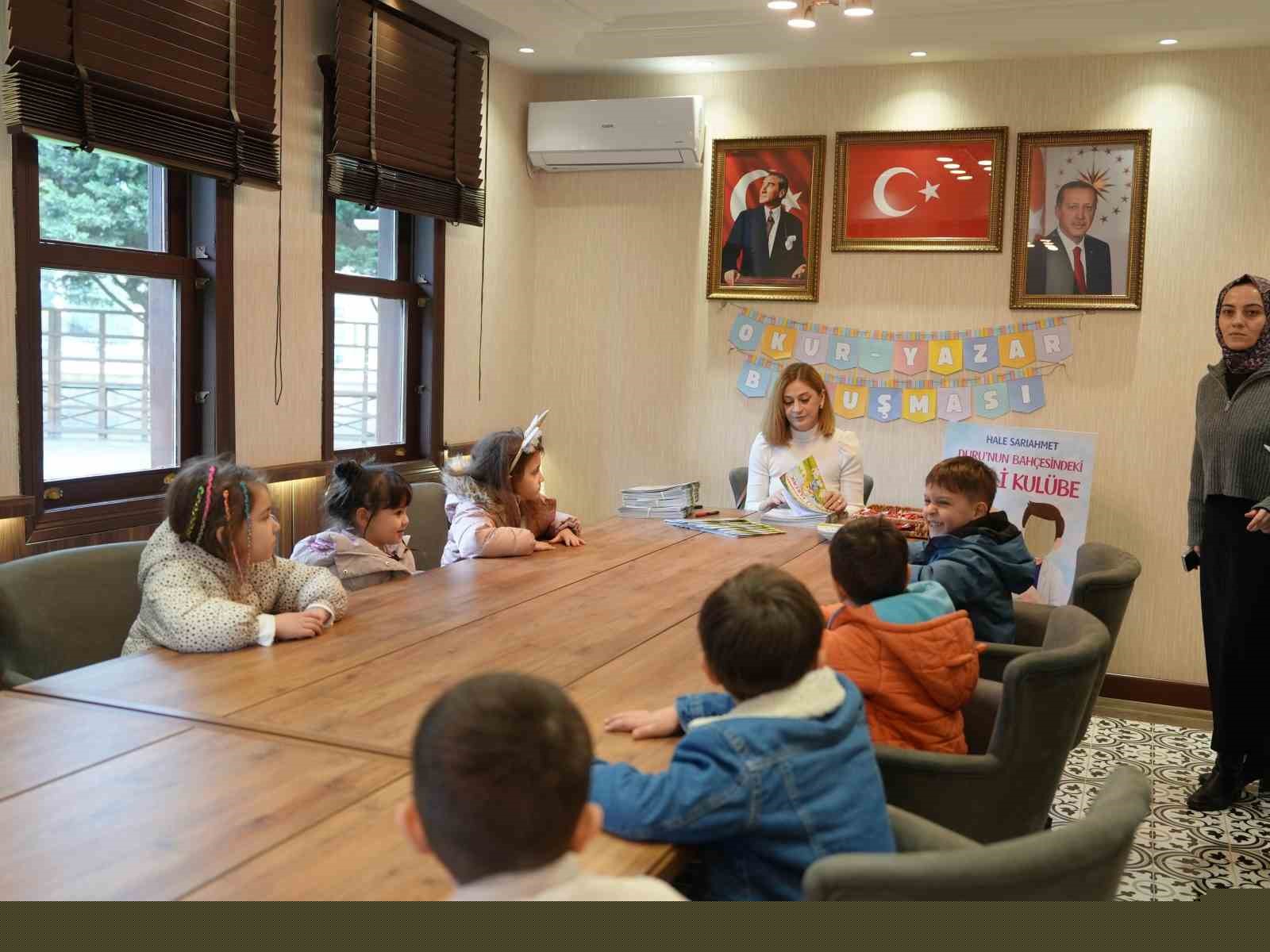 Konukları bu kez minikler oldu
