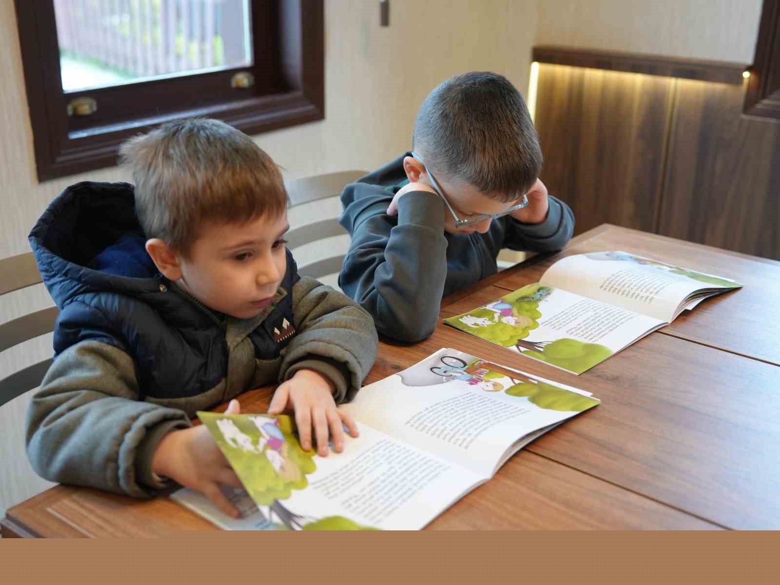 Konukları bu kez minikler oldu
