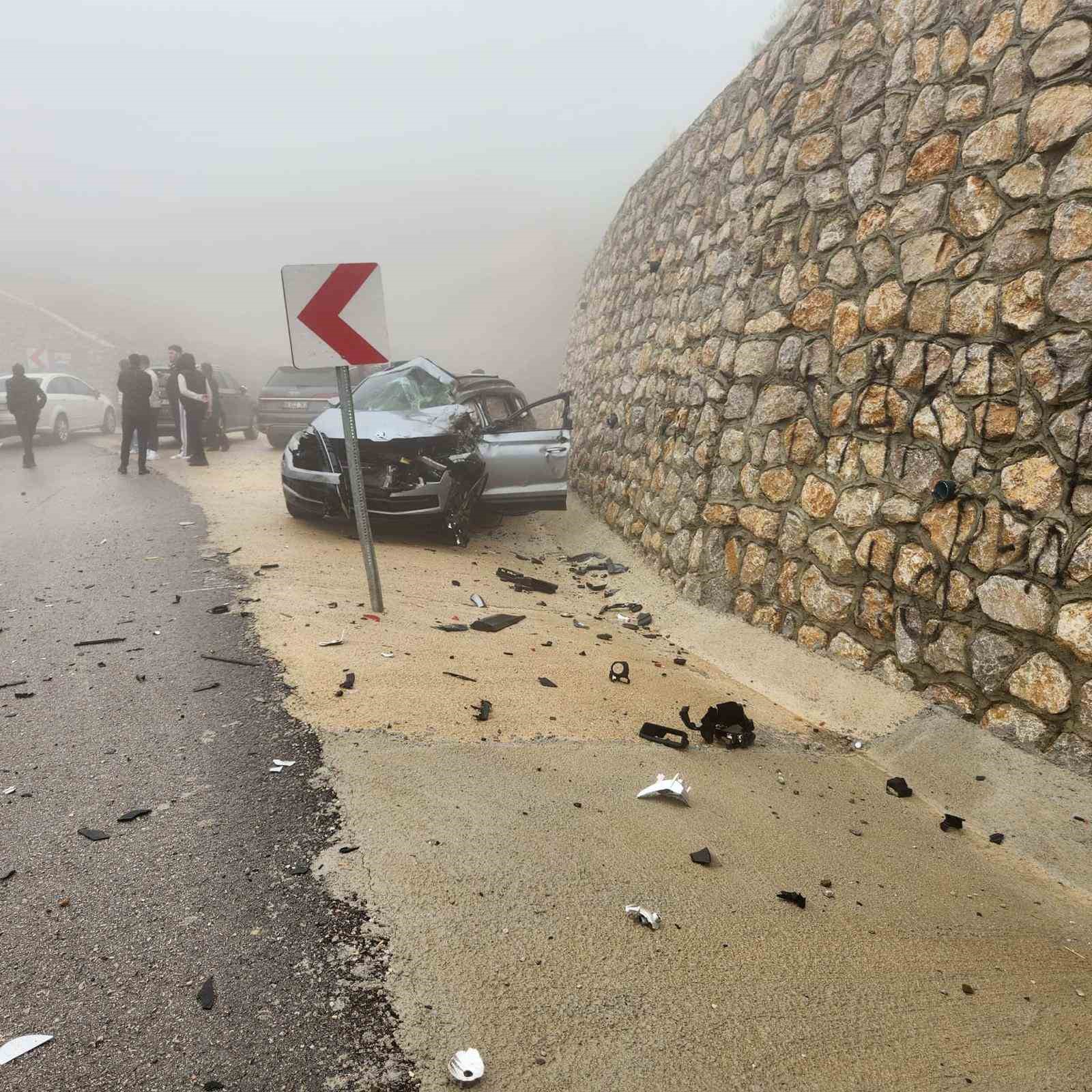 Konya-Antalya karayolunda feci kaza: 1 ölü, 3 yaralı
