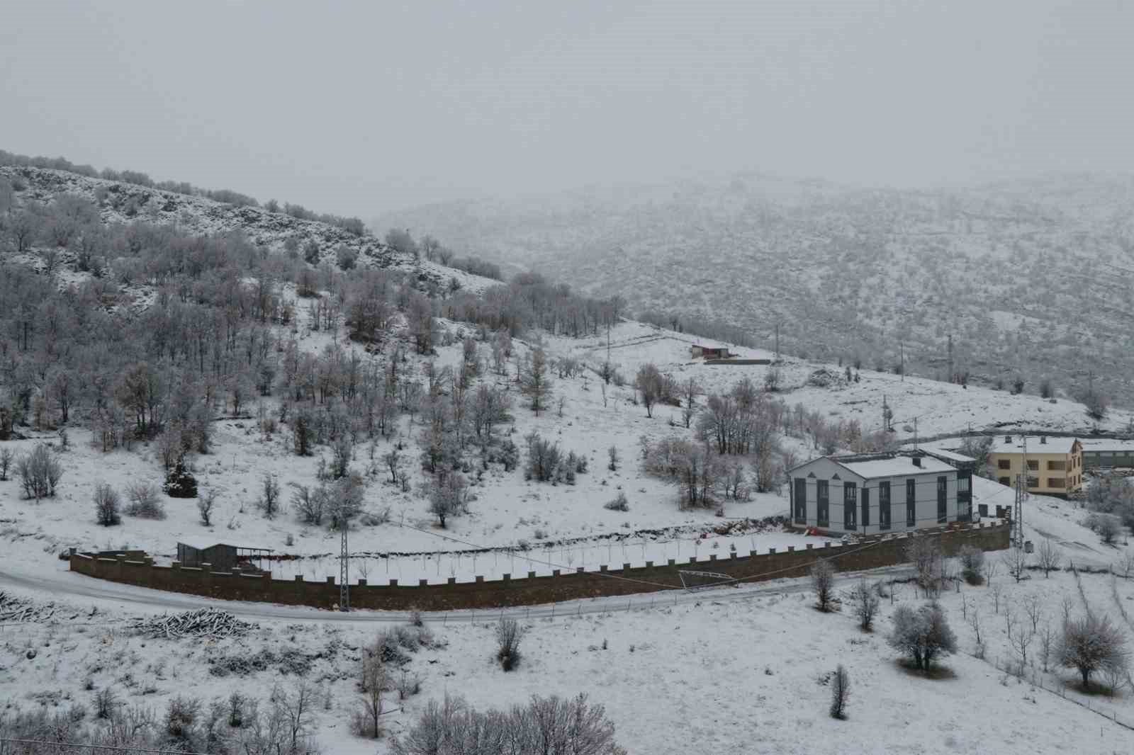 Konya beyaza büründü
