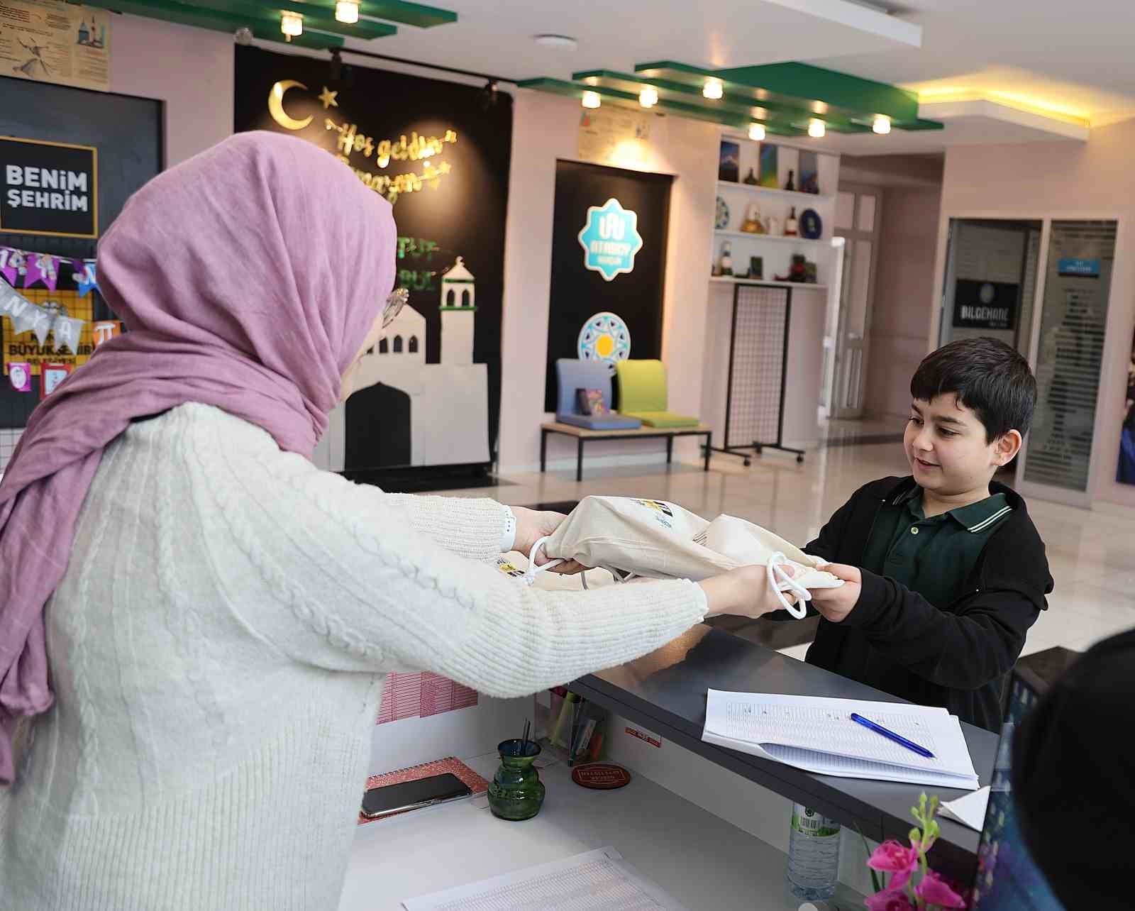 Konya Büyükşehir çocukları ilk oruç hediyesiyle sevindirecek
