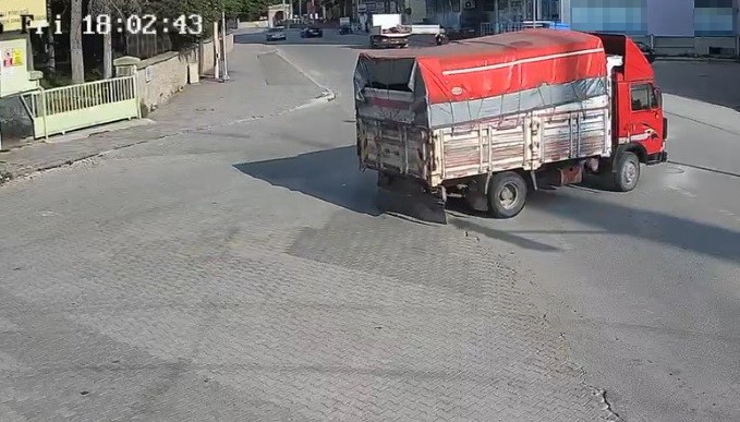 Konya’da 15 yaşındaki kızın hayatını kaybetmesine neden olan sürücüye 4 yıl hapis cezası
