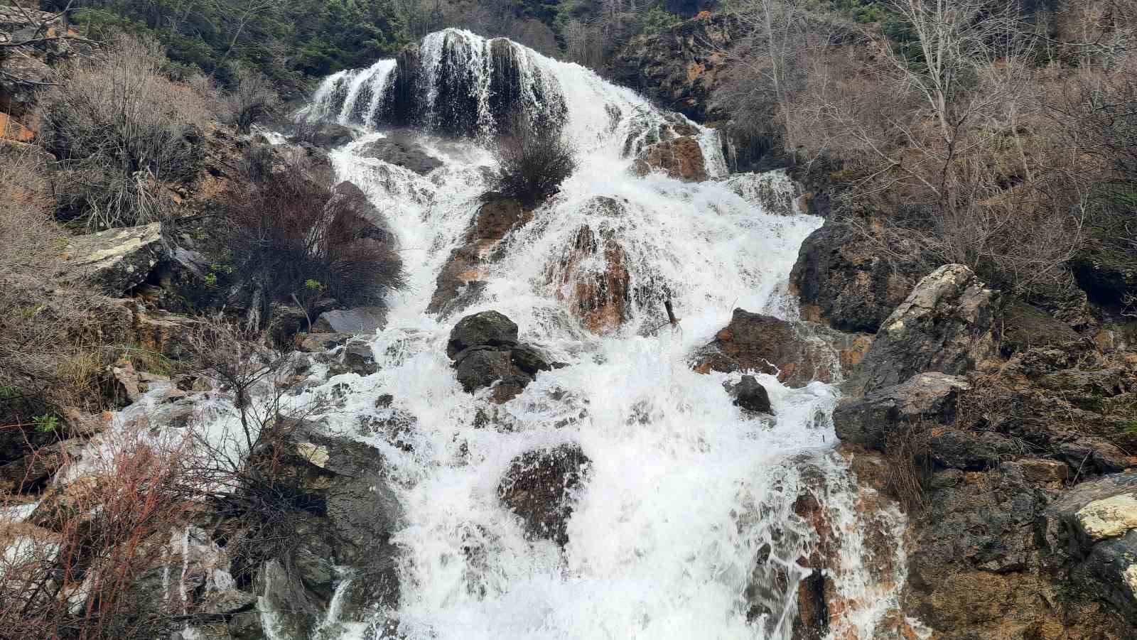 Konya’da ’Güngörmez Şelalesi’, yüzyıllık değirmen geleneğini ve kaybolan bir ritüeli hatırlatıyor
