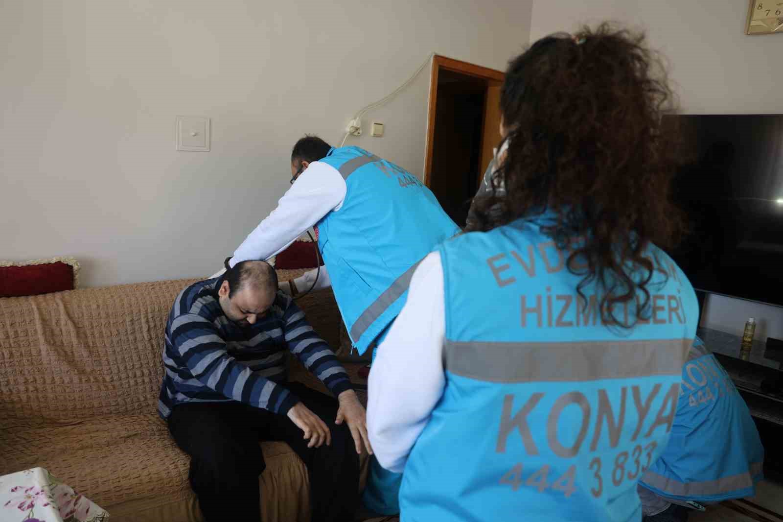 Konya’da ilk; evden çıkamayan engelli hastalara evde sağlık raporu hizmeti
Konya’da ilk; evden çıkamayan engelli hastalara evde sağlık raporu hizmeti