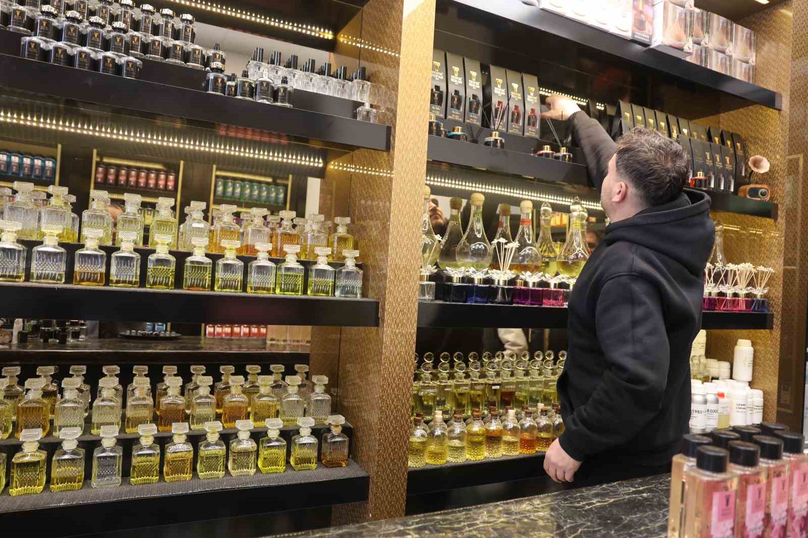 Konya’da kolonyacılarda bayram mesaisi
