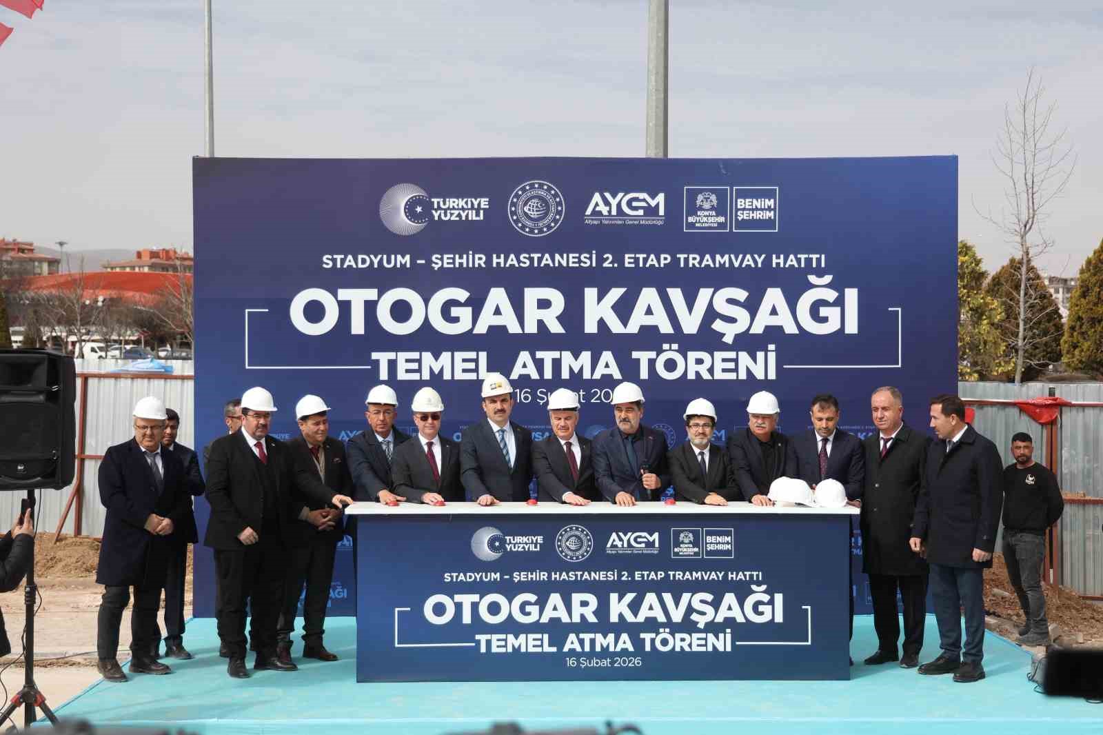 Konya’da Otogar Kavşağı’nın temeli atıldı
Konya’da Otogar Kavşağı’nın temeli atıldı
