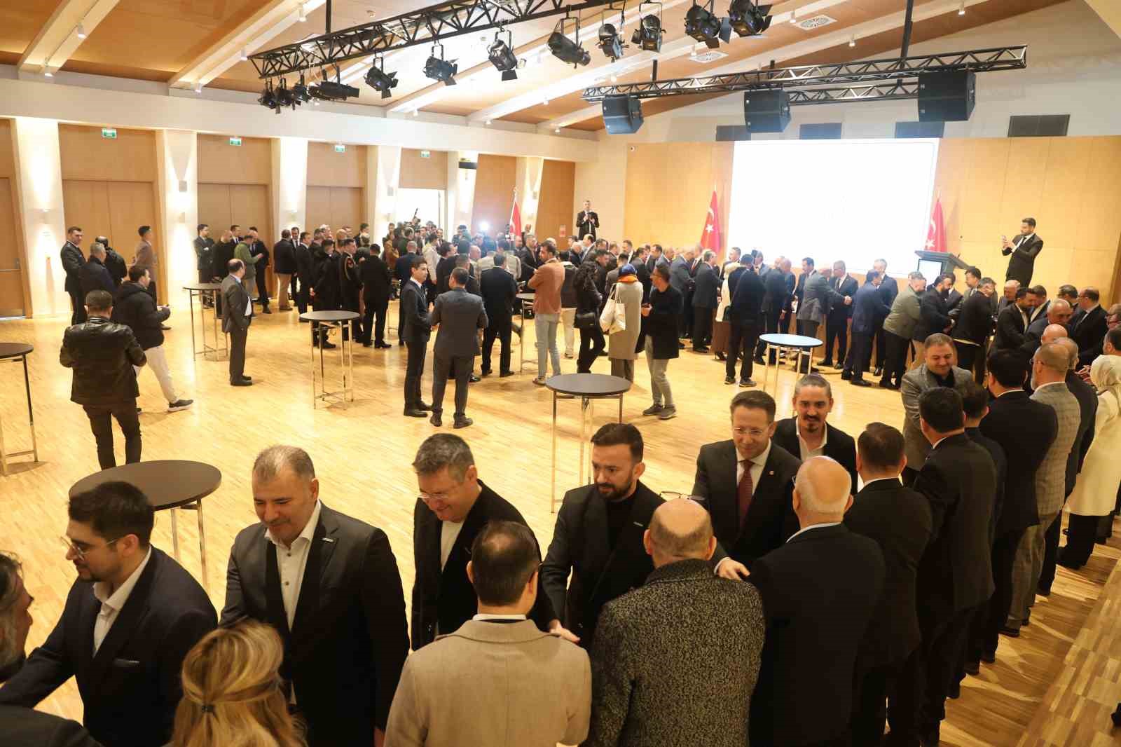 Konya’da protokol bayramlaşma programı düzenlendi
