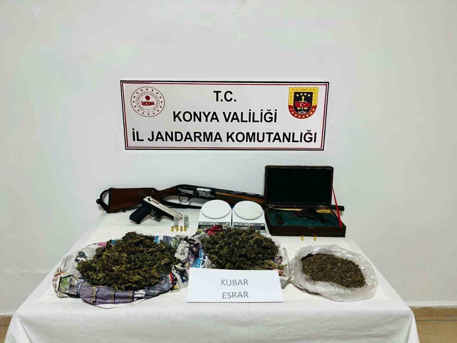 Konya’da uyuşturucu tacirlerine 15 günde 30 operasyon: 6 tutuklama
