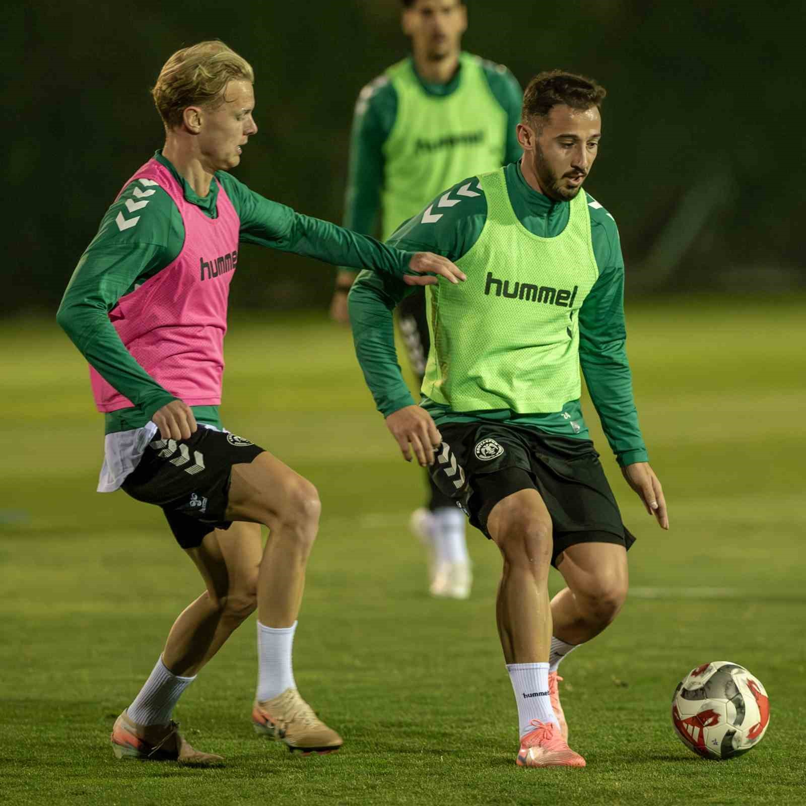 Konyaspor, Galatasaray maçı hazırlıklarına başladı
