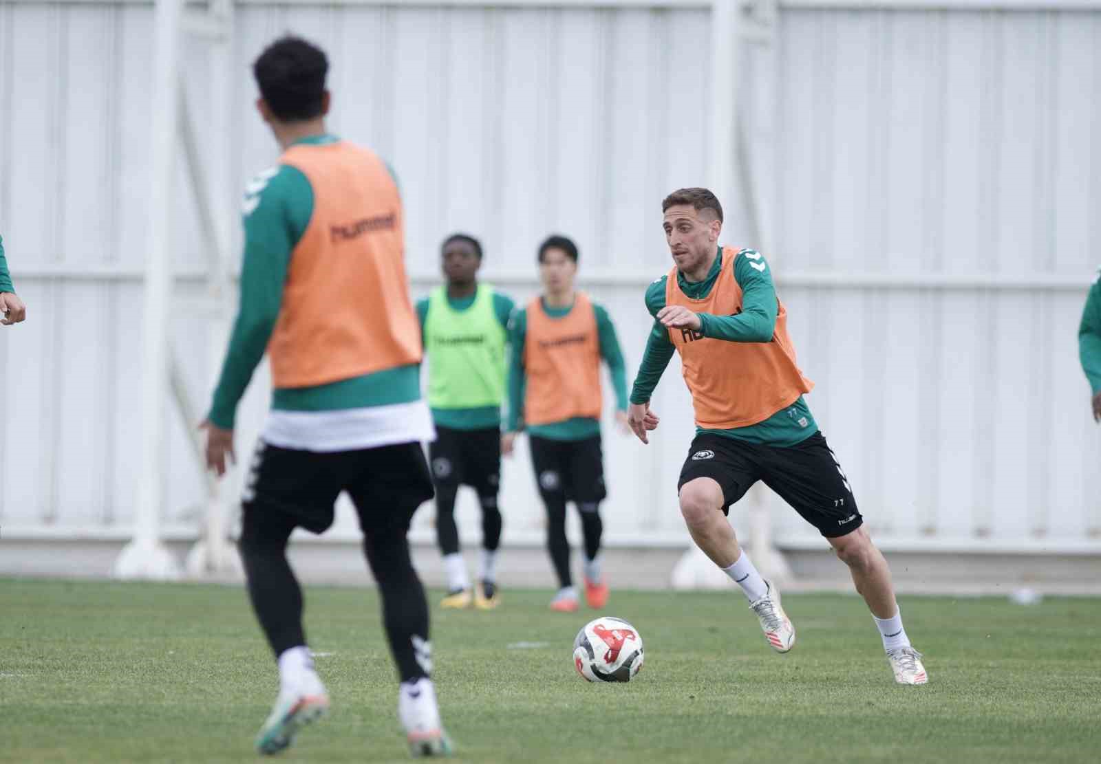 Konyaspor, Galatasaray maçı hazırlıklarına devam etti
