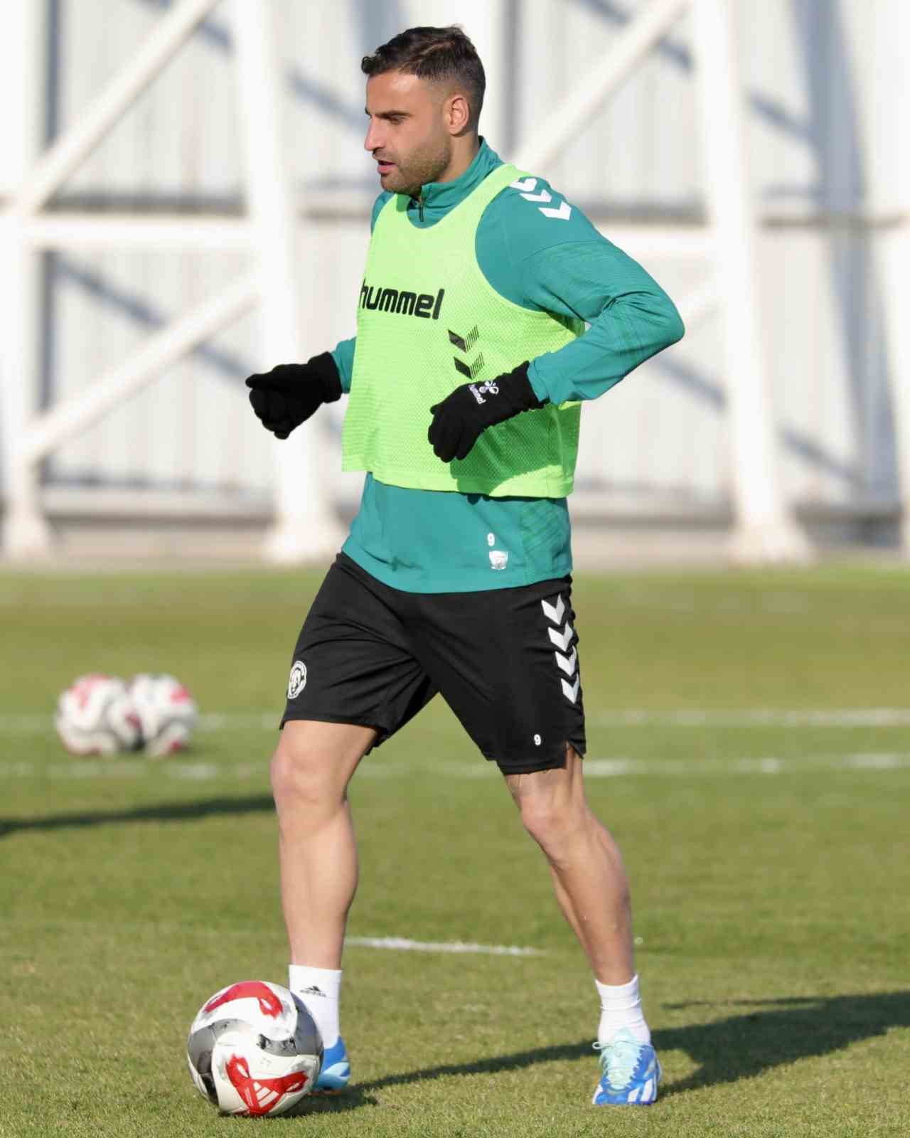 Konyaspor, Galatasaray maçı hazırlıklarını sürdürüyor
