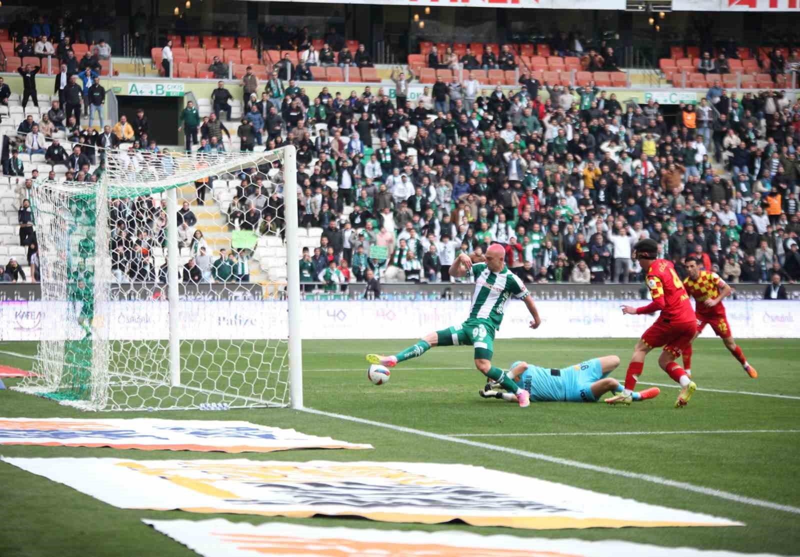 Konyaspor ile Göztepe 14. randevuda
