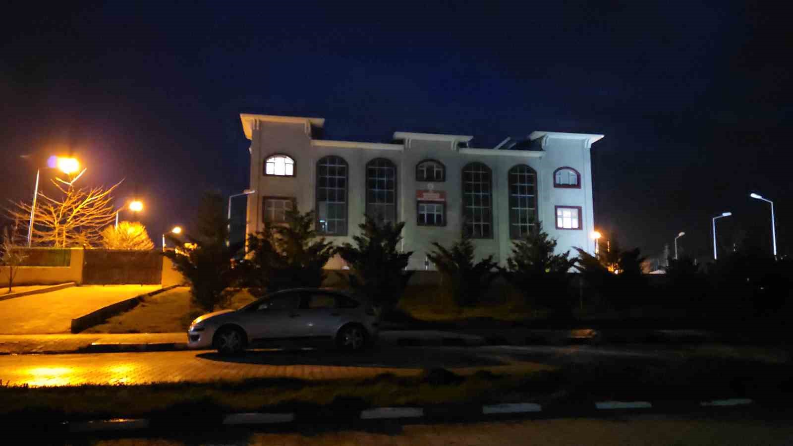 Köpeklerin saldırısında ölen çocuğun cenazesi Adli Tıp Kurumuna sevk edildi
