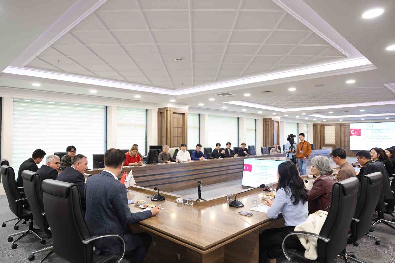 Kore Gazisi ile Koreli heyet Bağcılar’da buluştu
