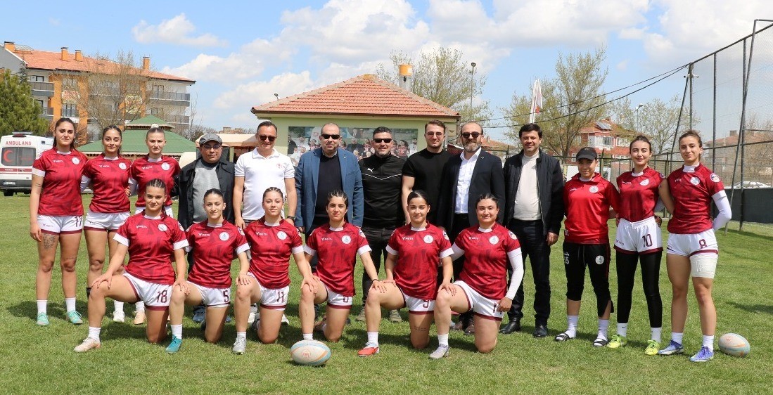 Körfez ragbide zirveyi bırakmadı
