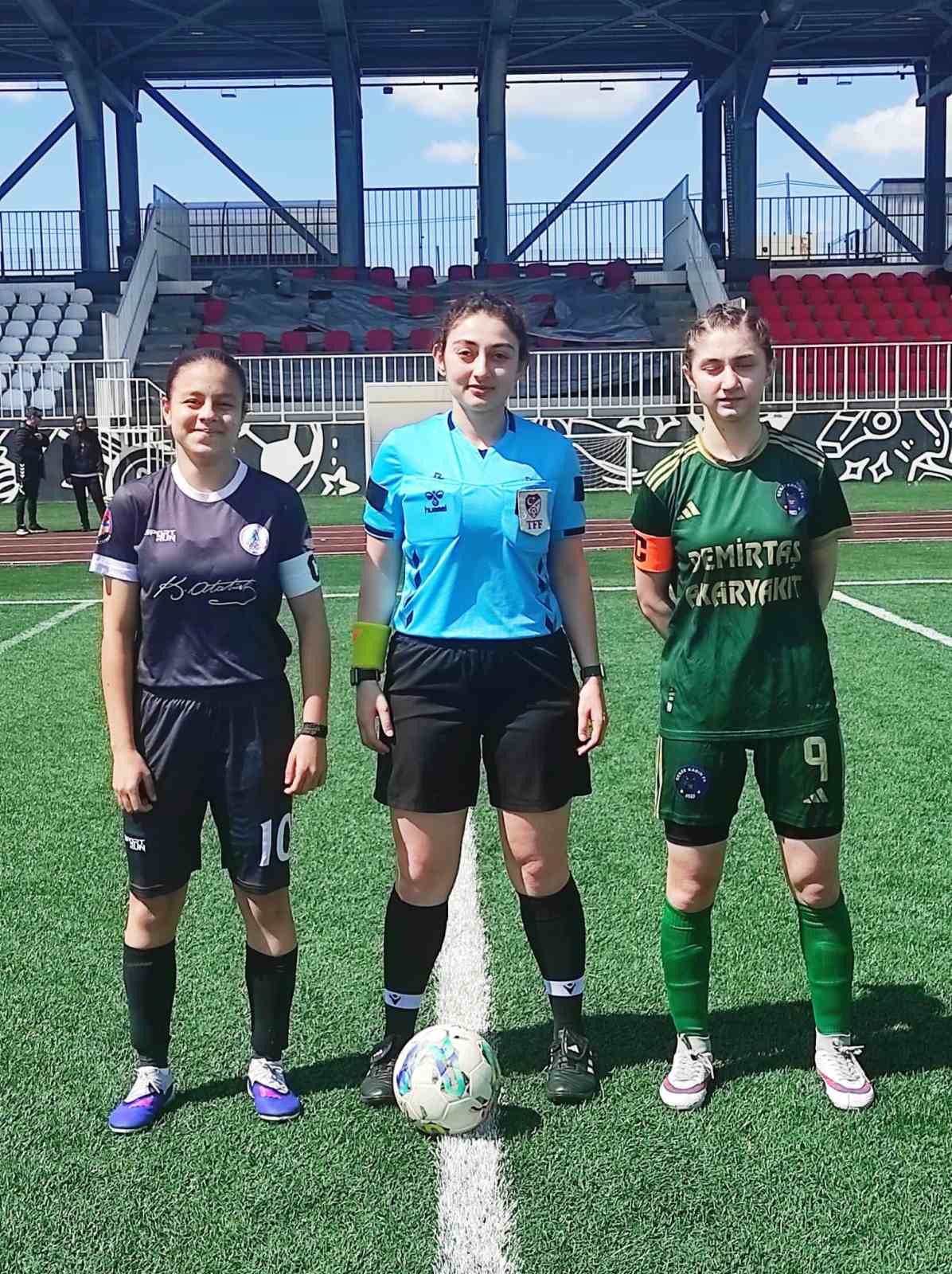 Körfez’in U-15 kızları sezona galibiyetle başladı
