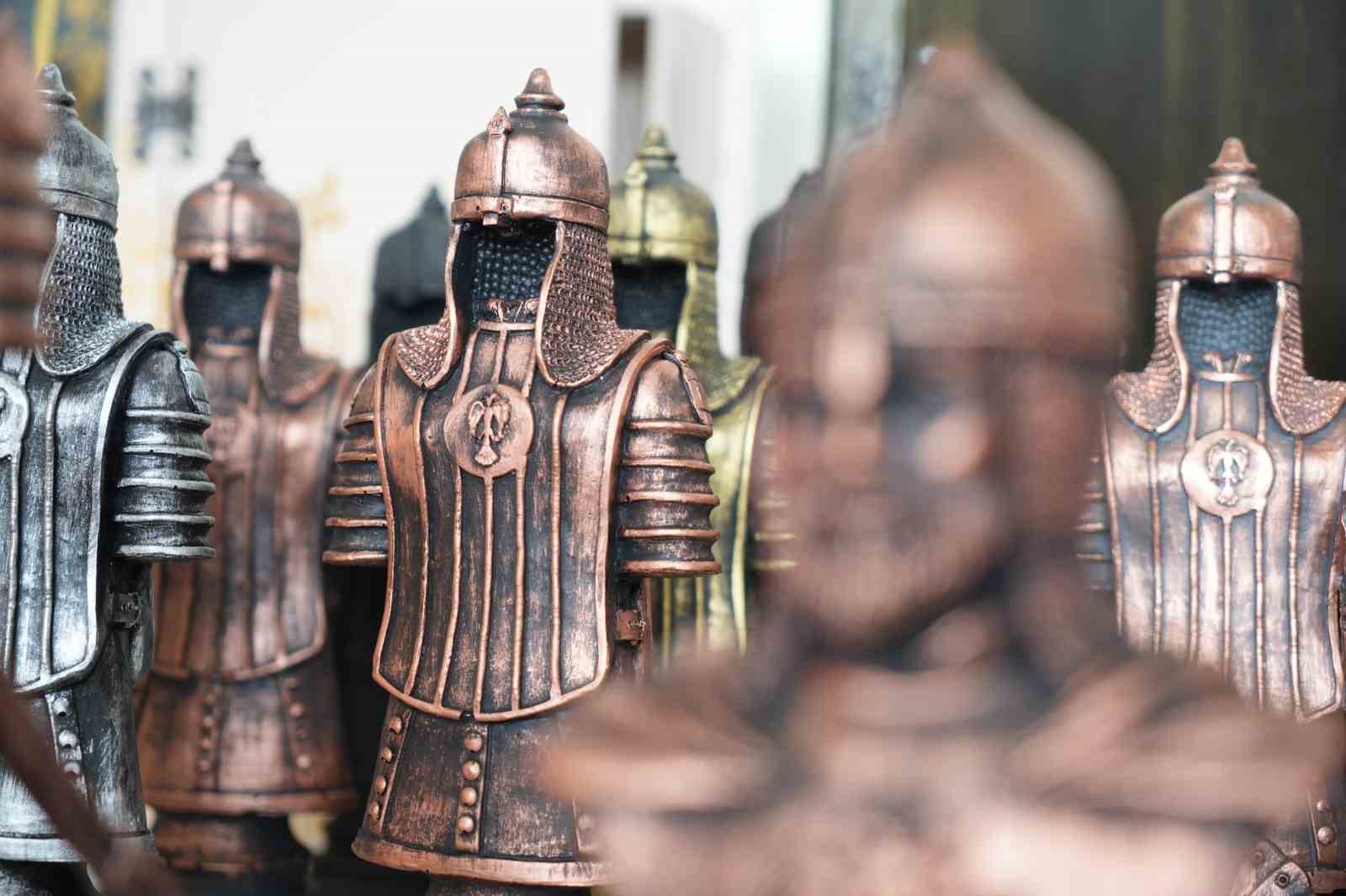 Korkutlu çocuklardan Alparslan zırhına anlamlı vefa
