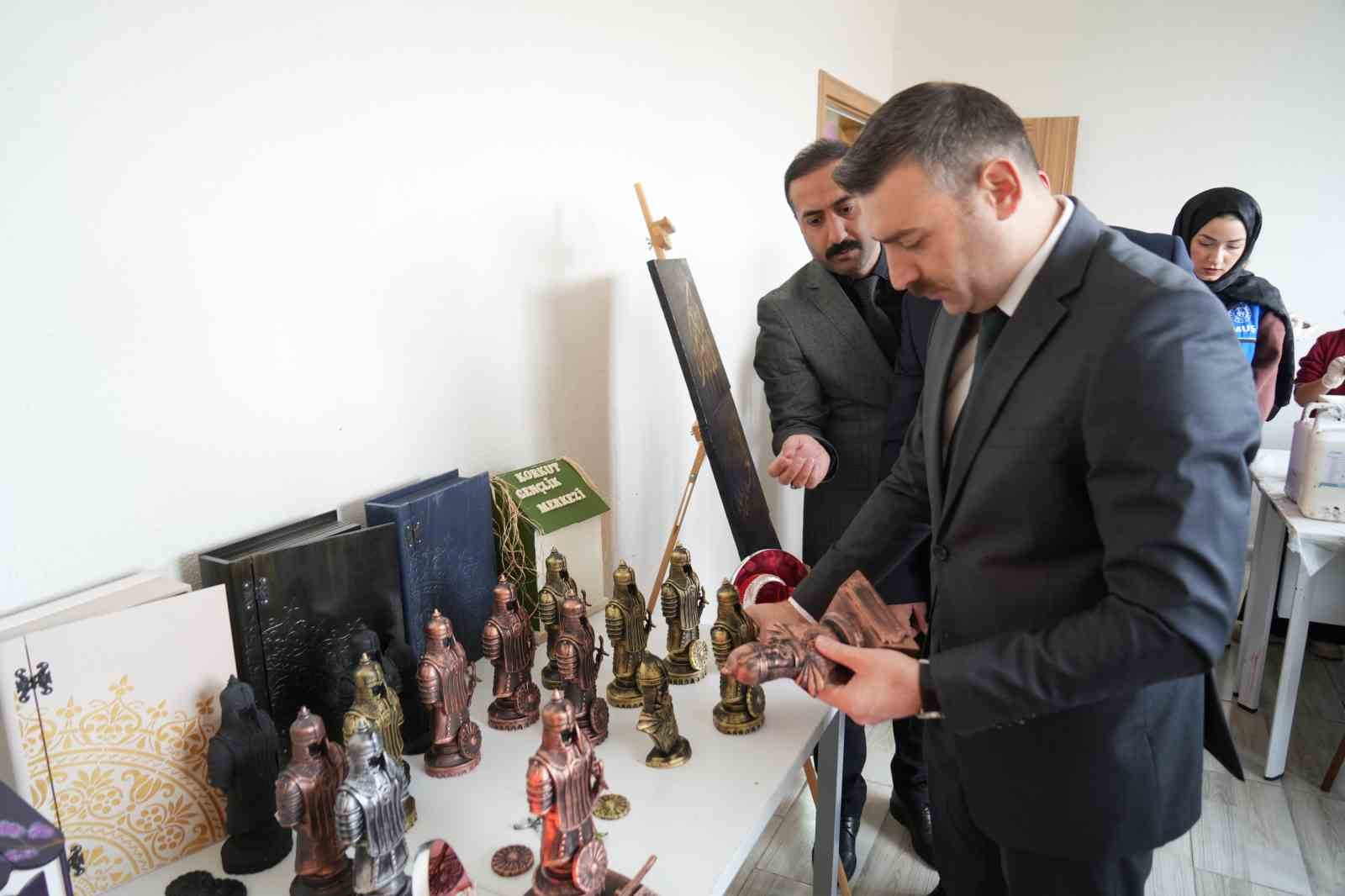 Korkutlu çocuklardan Alparslan zırhına anlamlı vefa
