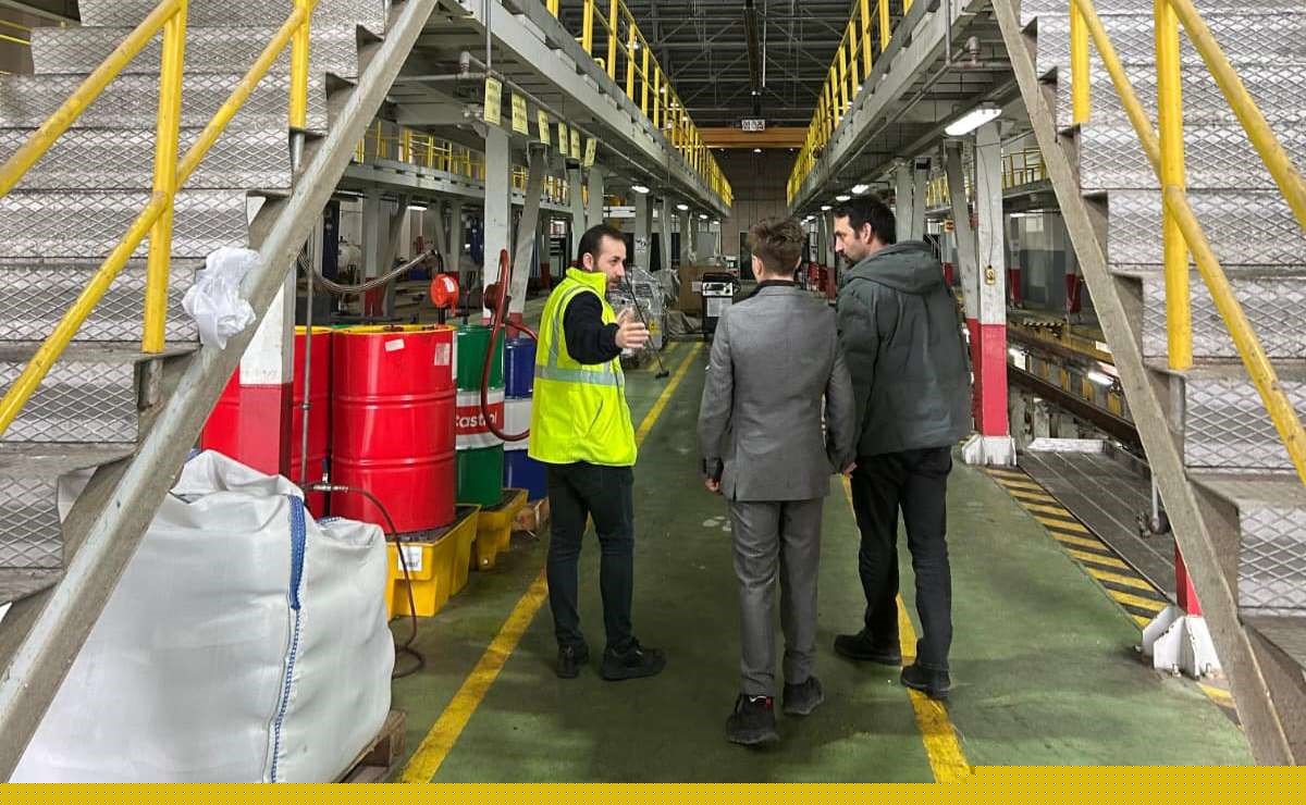 Koruma altındaki çocuğun şoförlük hayali vatmanlıkla taçlandı
