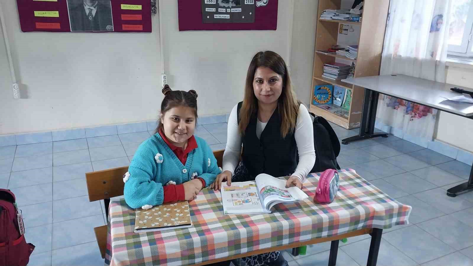 Köy okulu 2 öğrenci için açık: Öğrenciler karnelerini aldı
