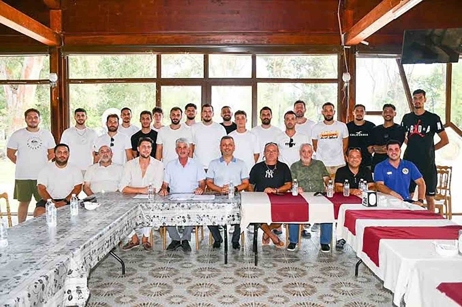 Köyceğiz Belediyespor’un eski hentbolcuları: "2 sezondur ödemelerimiz yapılmıyor"
