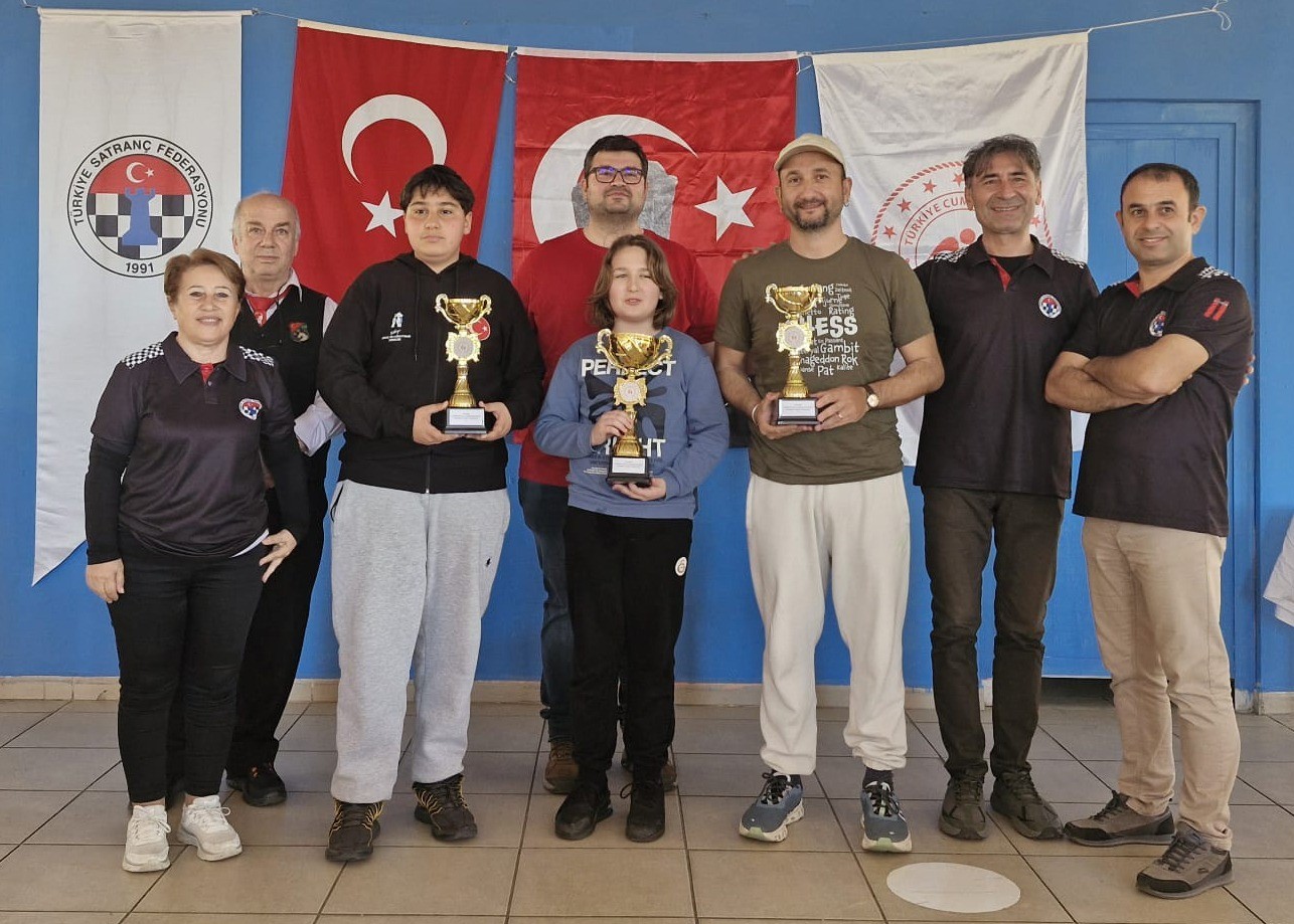 Köyceğiz’de 23 Nisan satranç turnuvası düzenlendi
