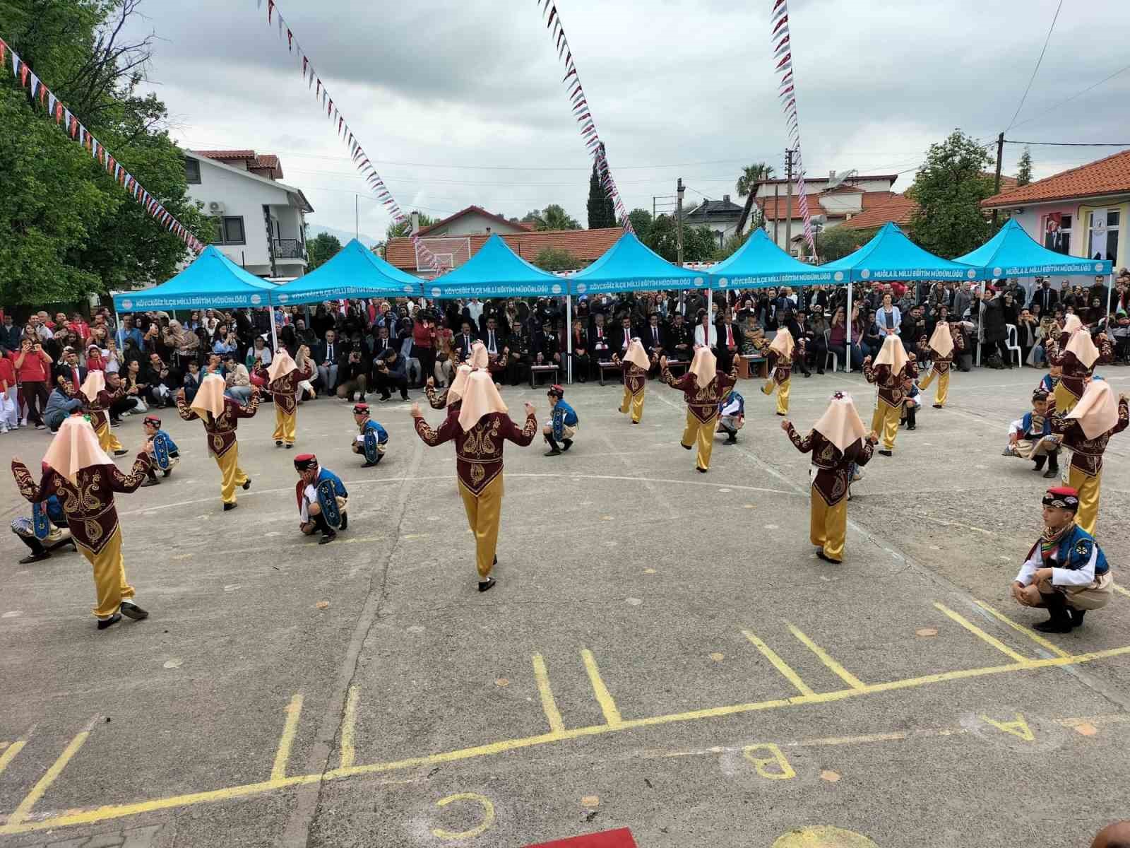 Köyceğiz’de 23 Nisan Ulusal Egemenlik ve Çocuk Bayramı kutlandı
