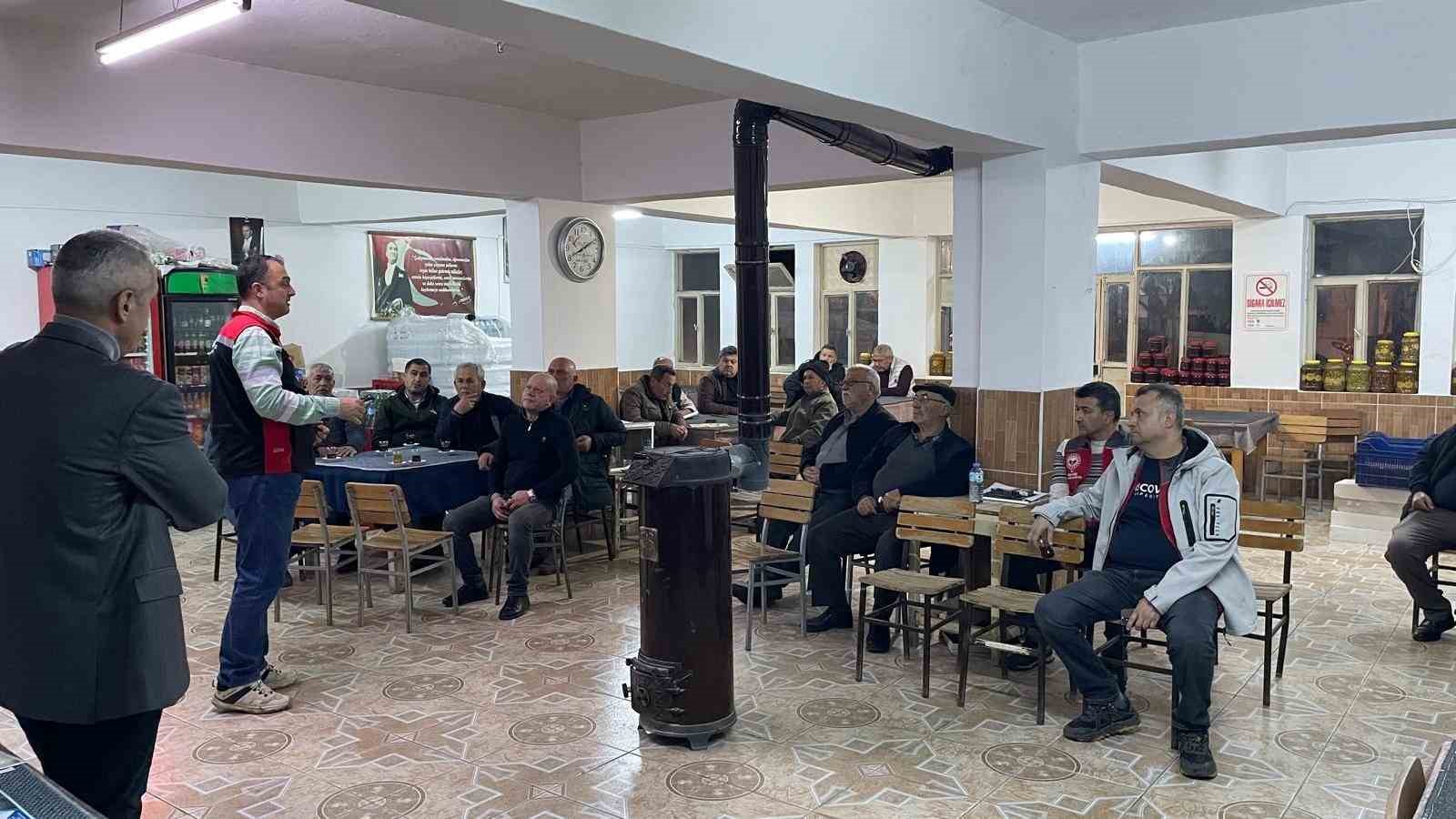 Köyceğiz’de "çiftçi tarla okulu" eğitimi gerçekleştirildi
