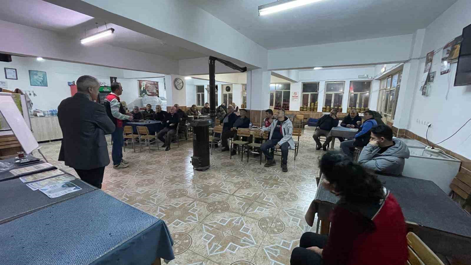 Köyceğiz’de "çiftçi tarla okulu" eğitimi gerçekleştirildi
