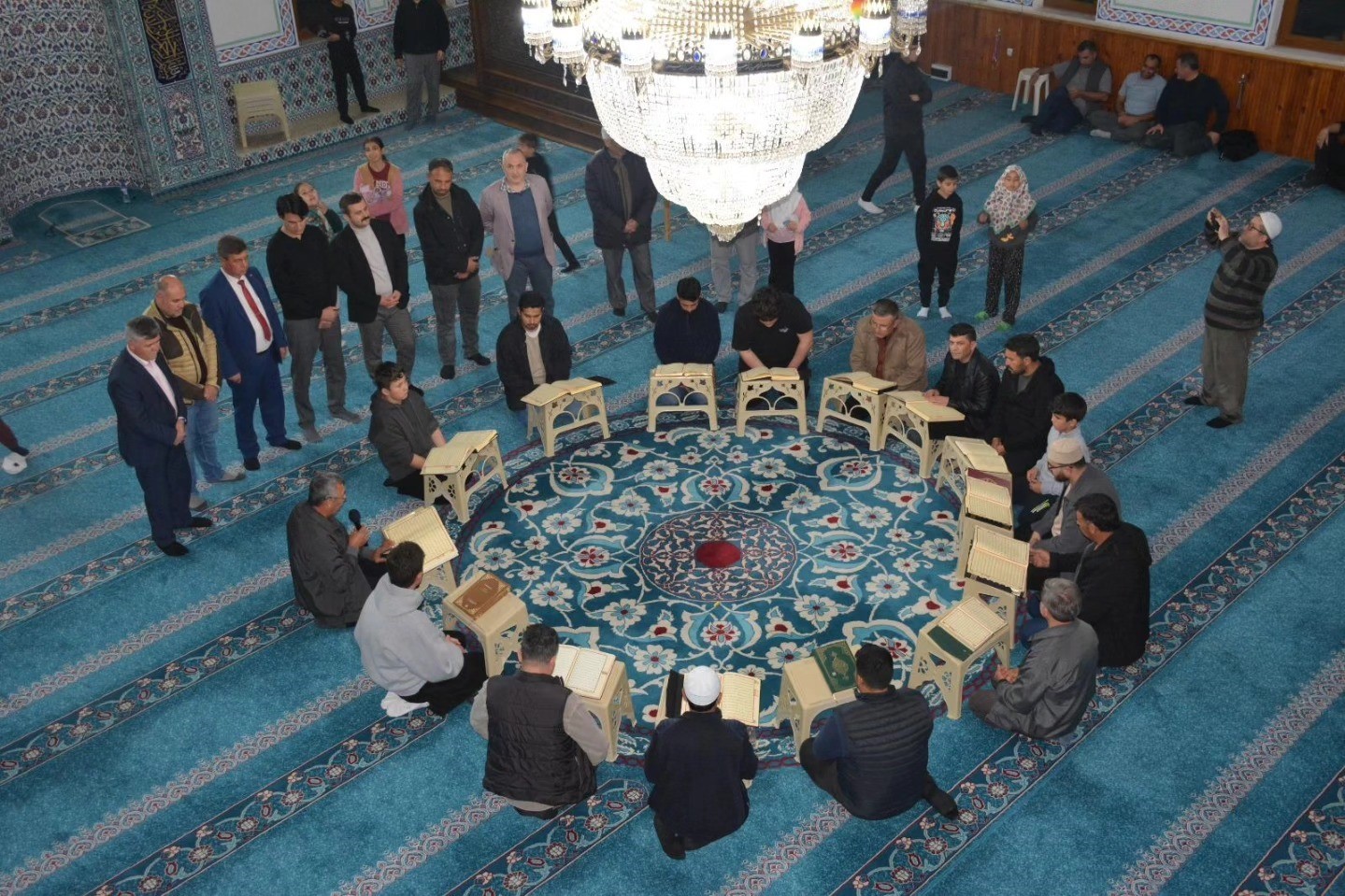 Köyceğiz’de Kur’an eğitimi alan kursiyerlere belge verildi
