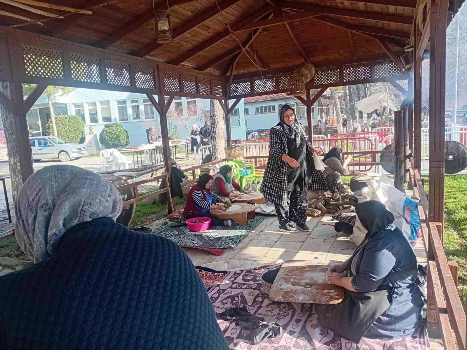 Köyde dikiş nakış kursu yararına sergi düzenlendi
